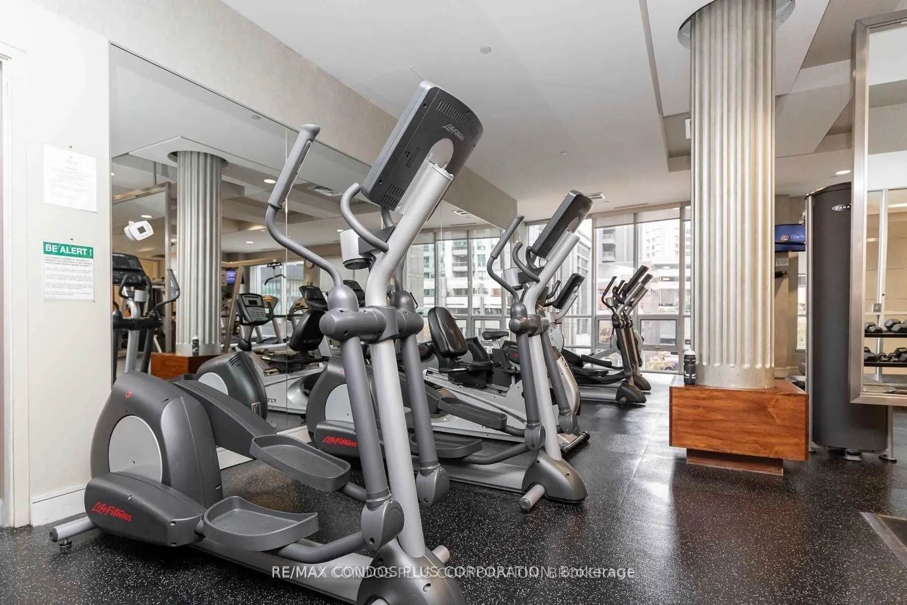 763 Bay Street #3904