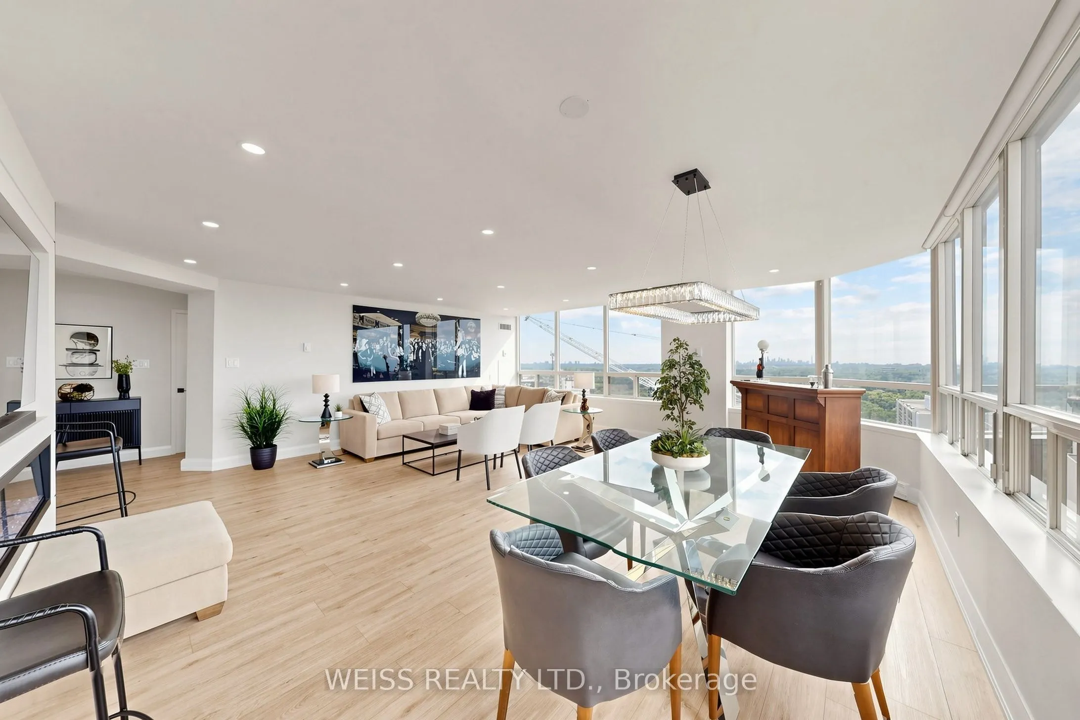 10 Torresdale Avenue #2104