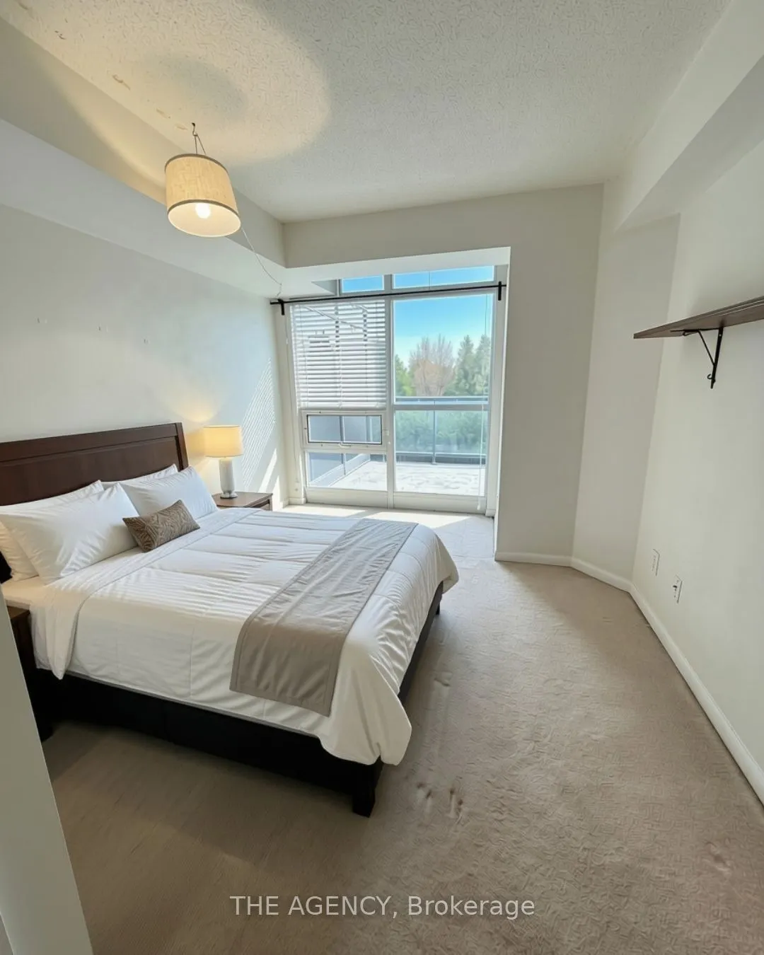 219 Fort York Boulevard S #612