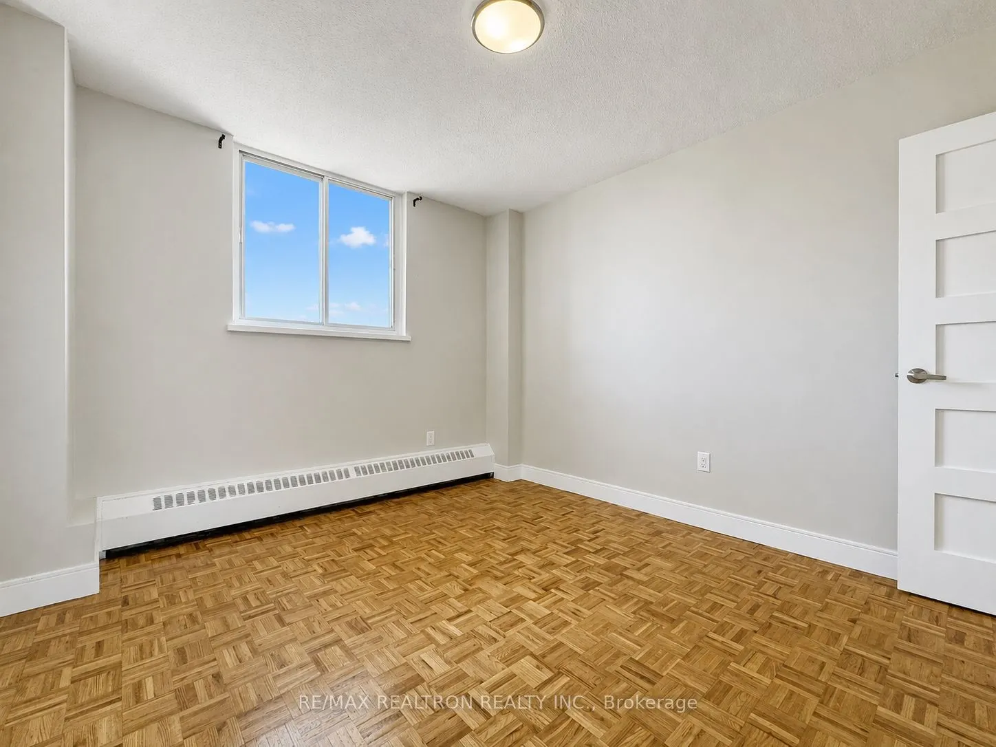 1500 Bathurst Street #907