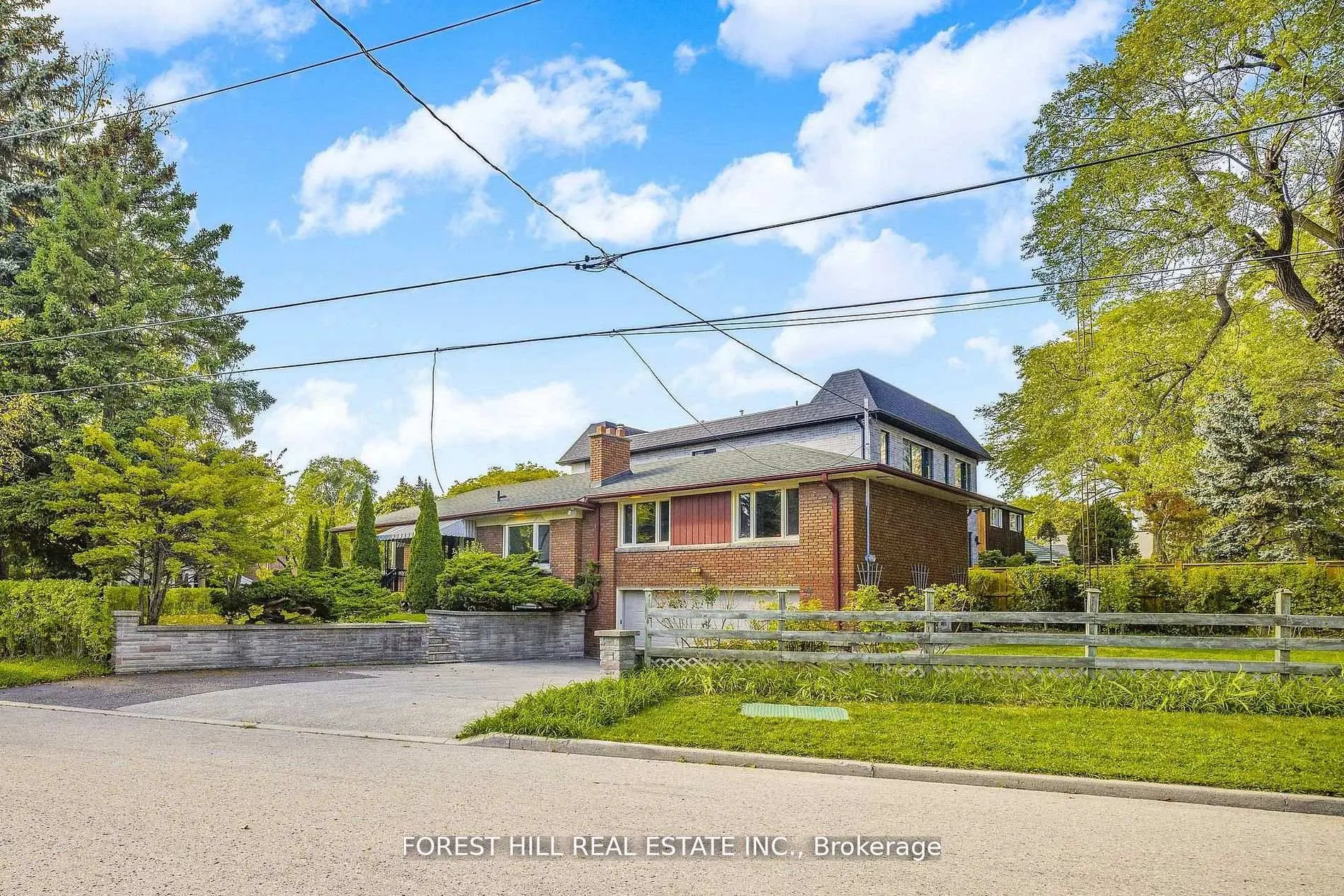 18 Irvington Crescent