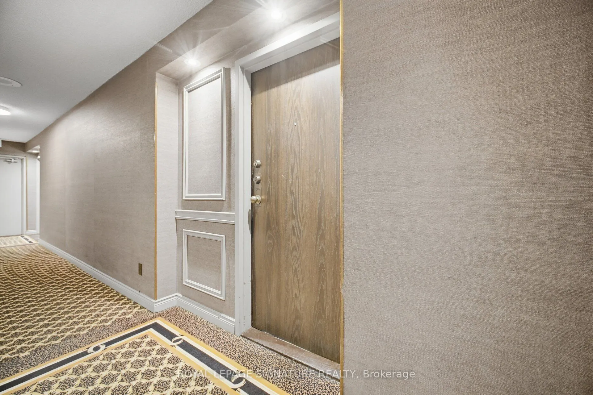 77 Carlton Street #1002