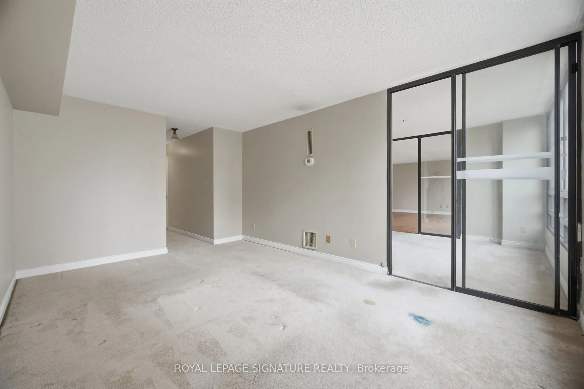 77 Carlton Street #1002