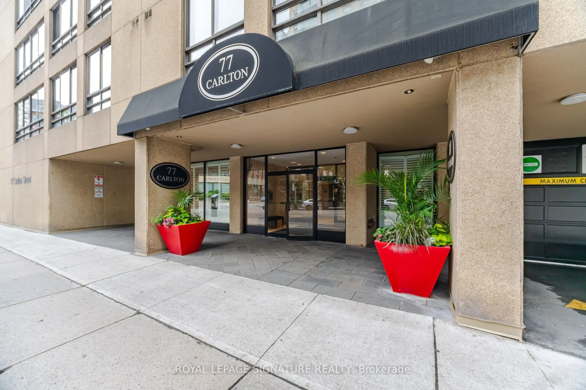77 Carlton Street #1002