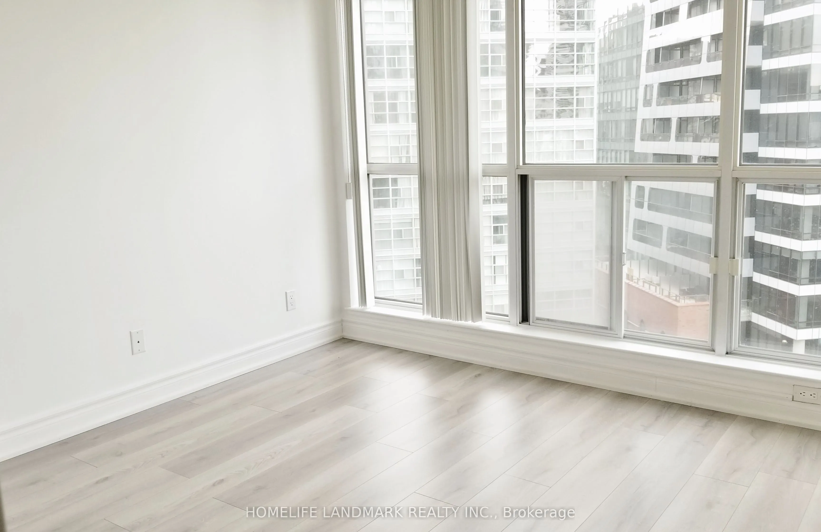 24 Wellesley Street W #1410