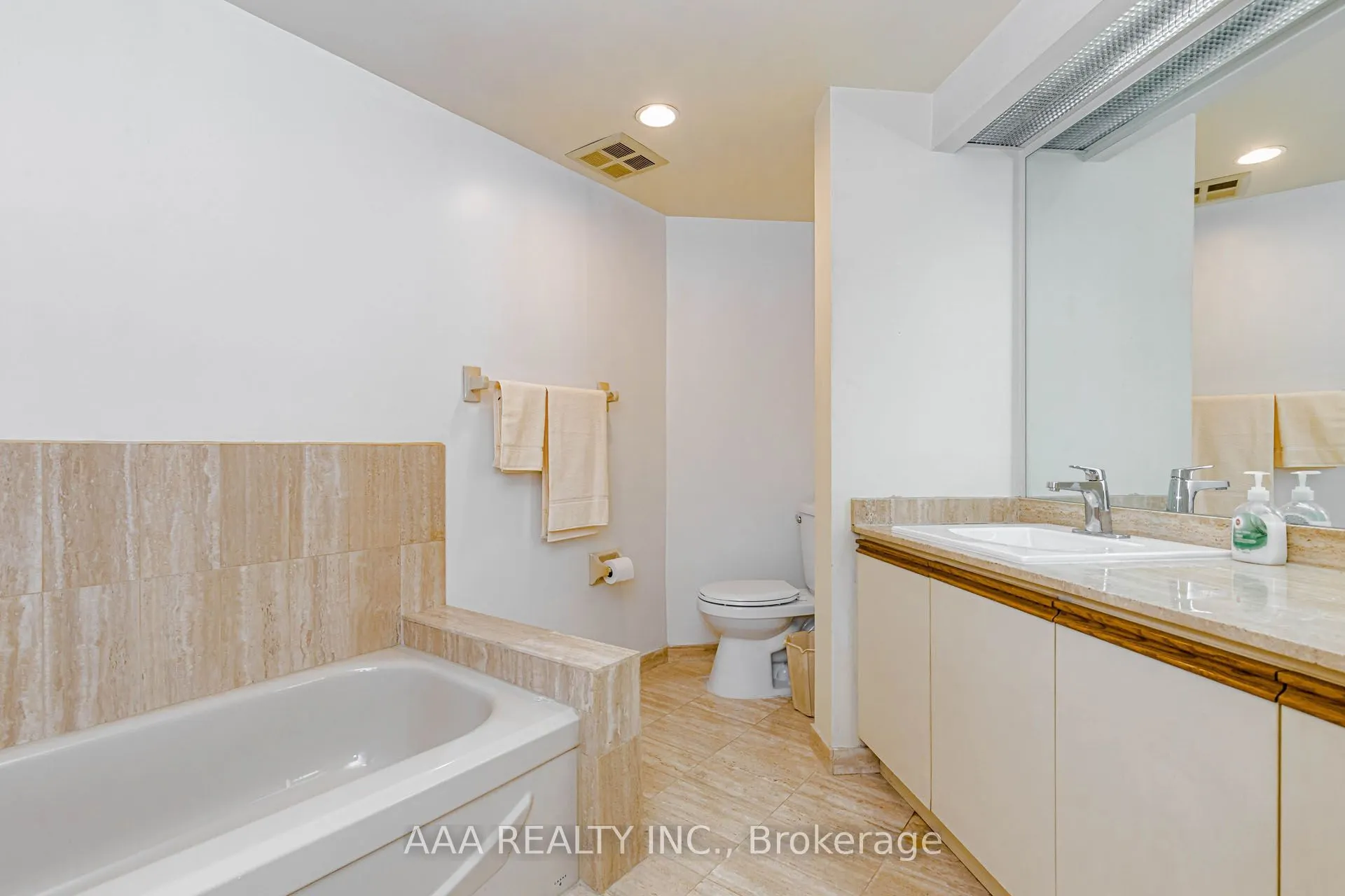 5 Concorde Place #2101