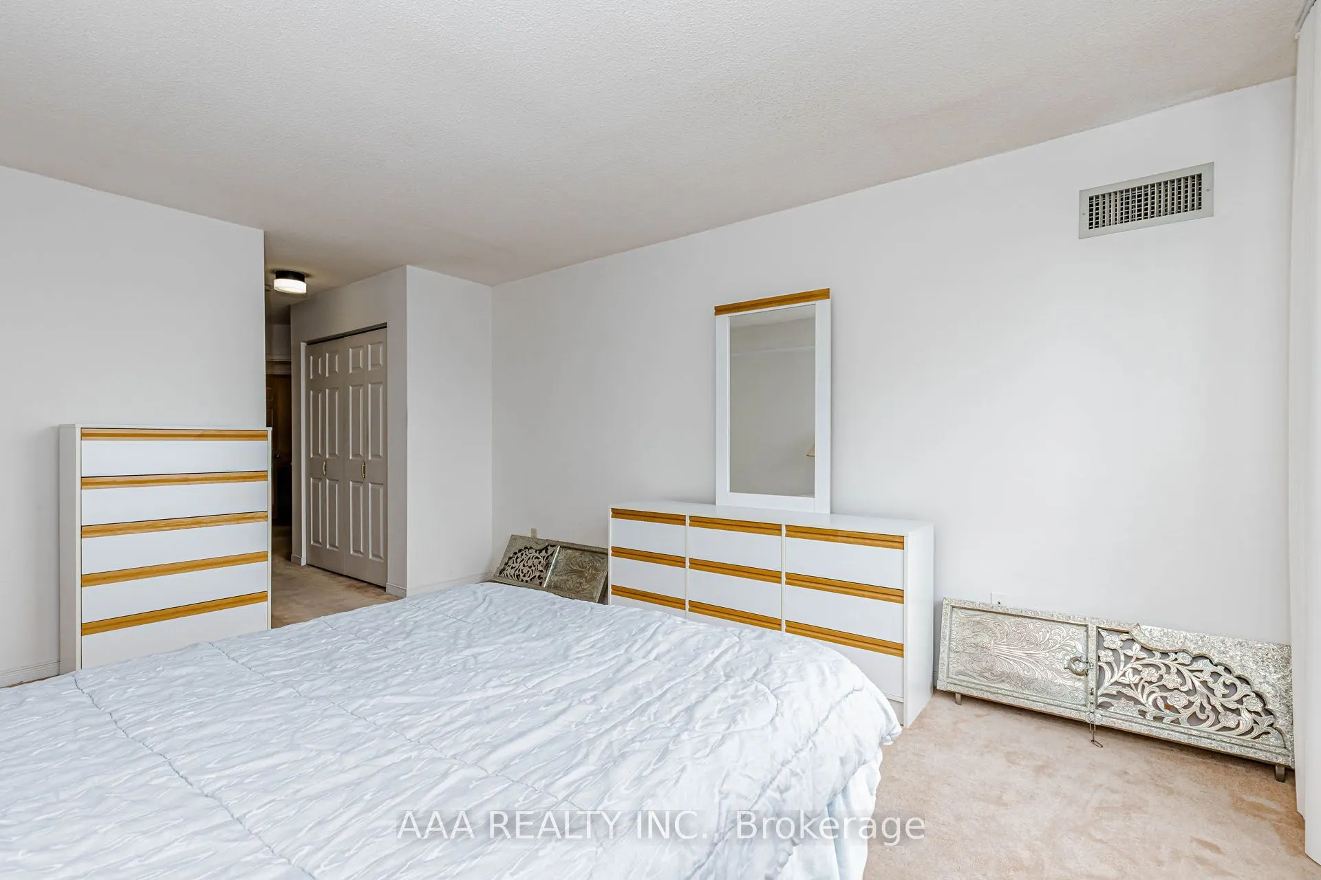 5 Concorde Place #2101