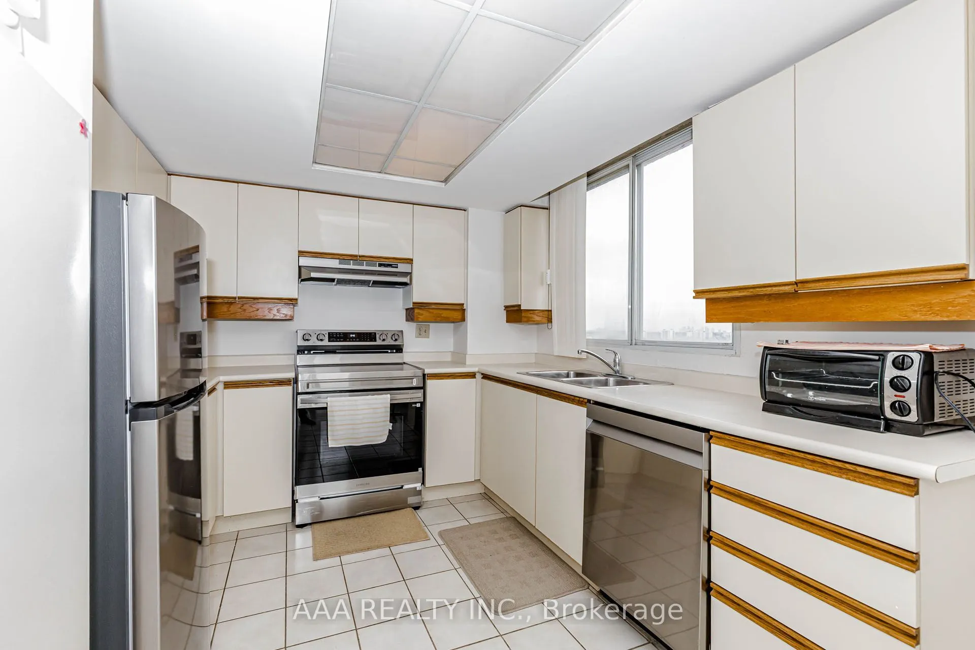 5 Concorde Place #2101