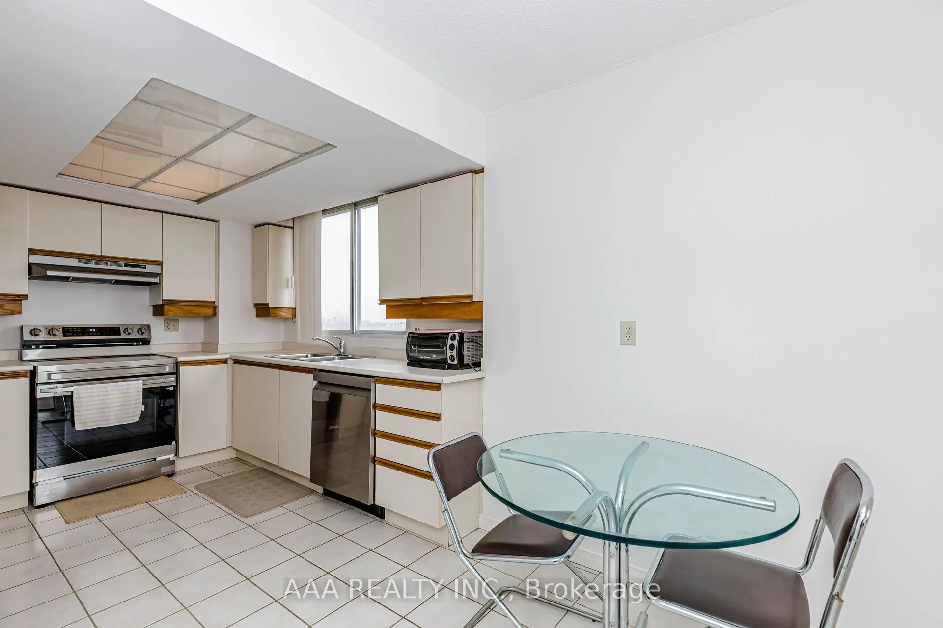 5 Concorde Place #2101