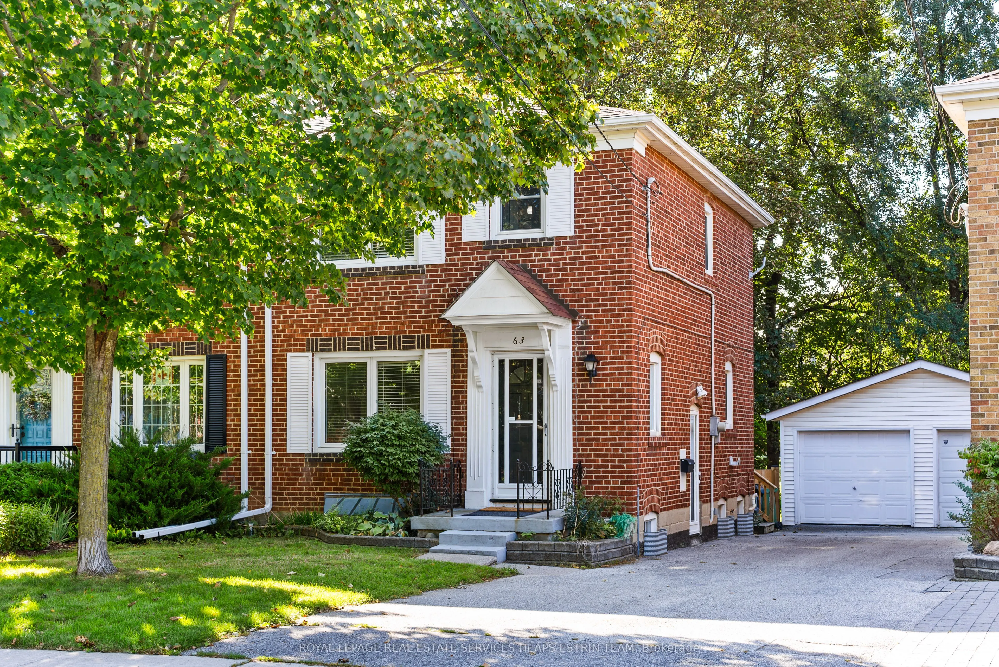 63 Thursfield Crescent