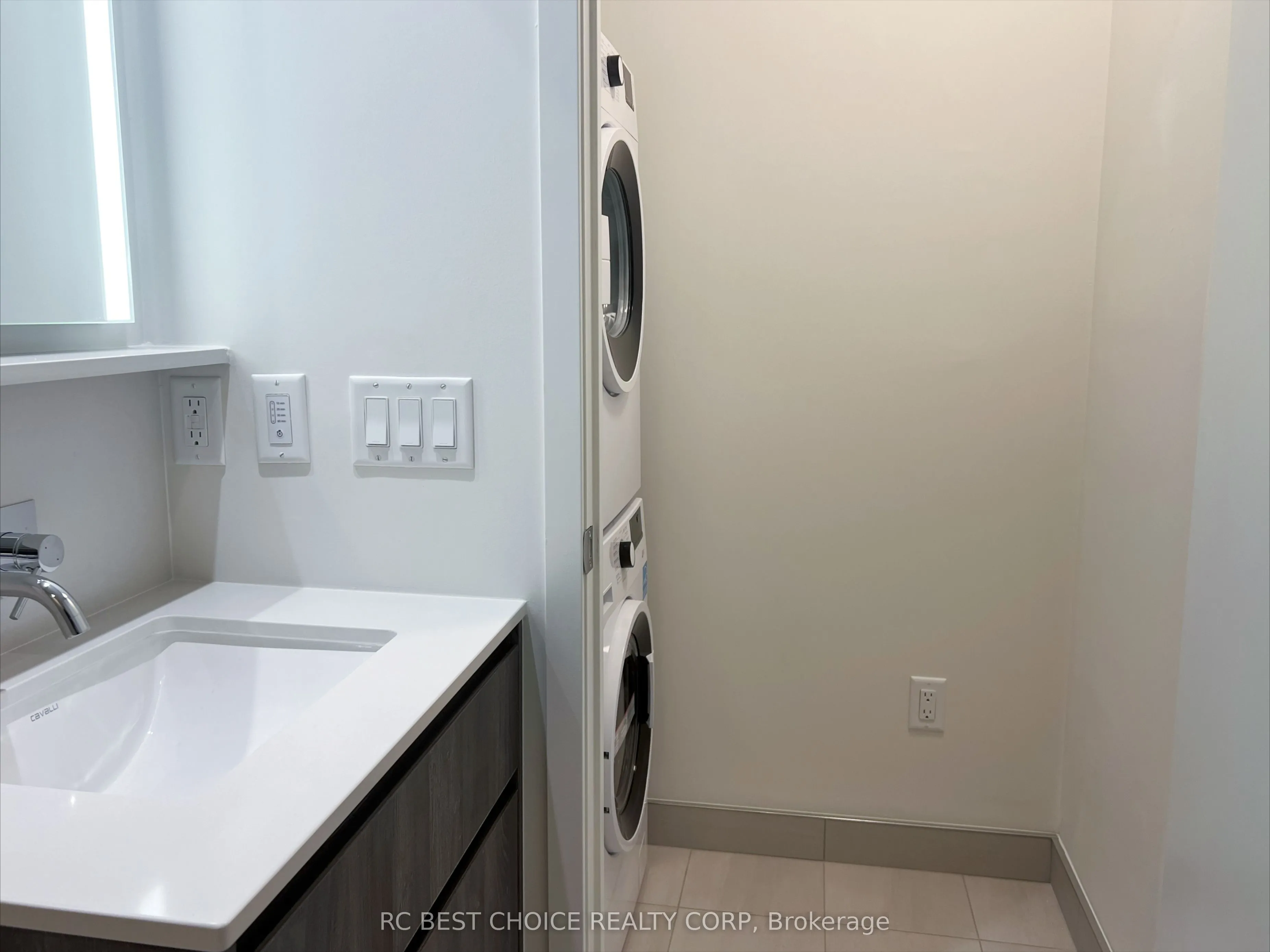322 Dupont Street #503