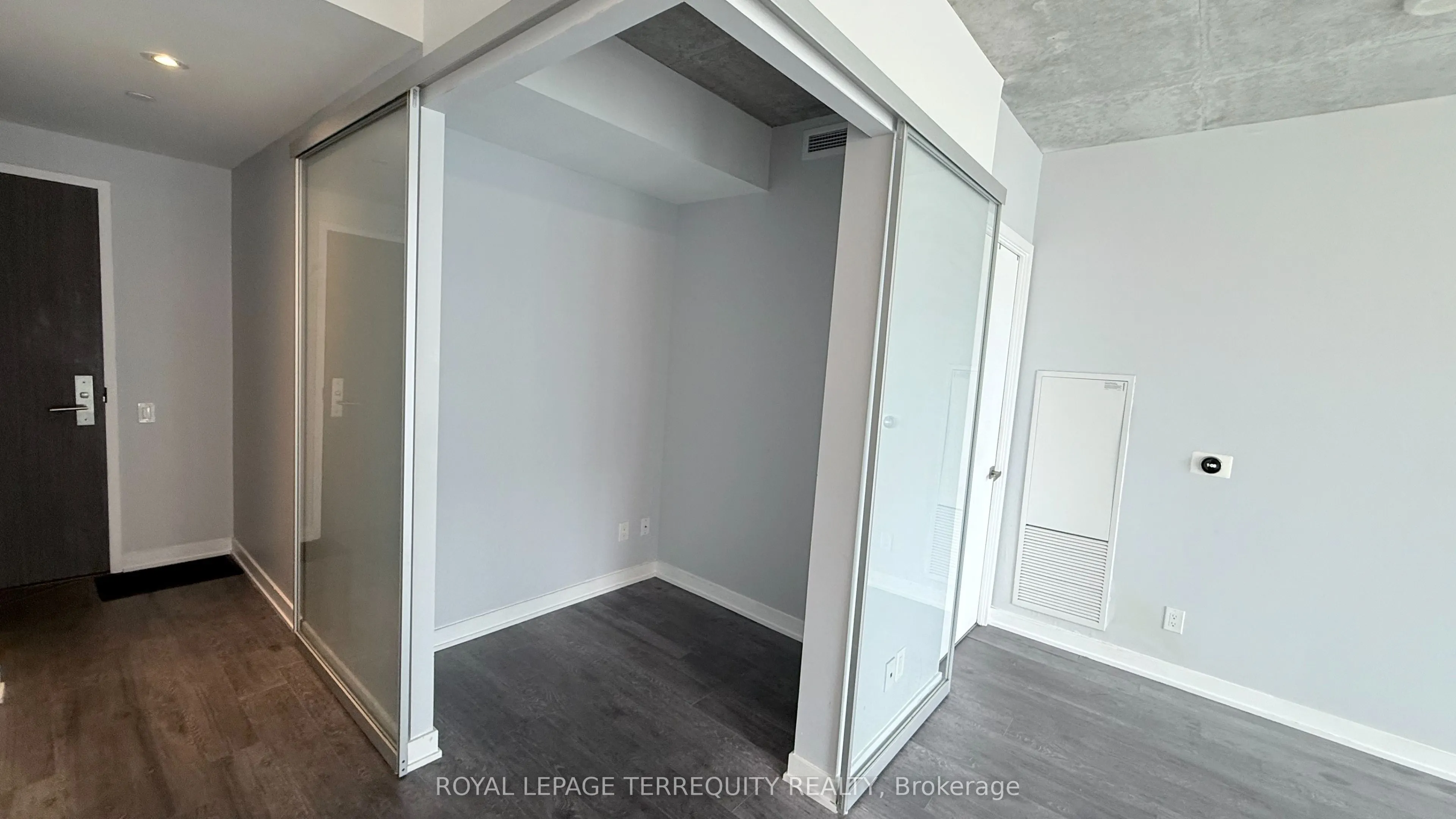 185 Roehampton Avenue #1502
