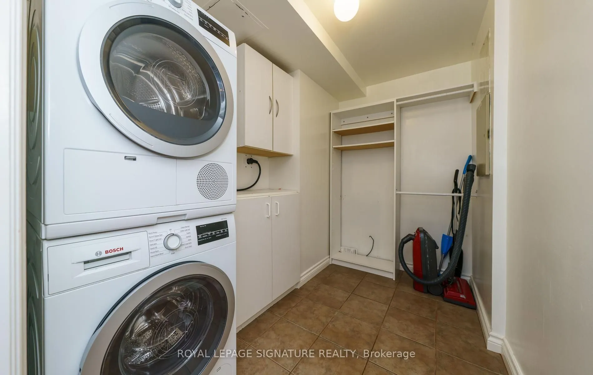 215 The Donway West W #216