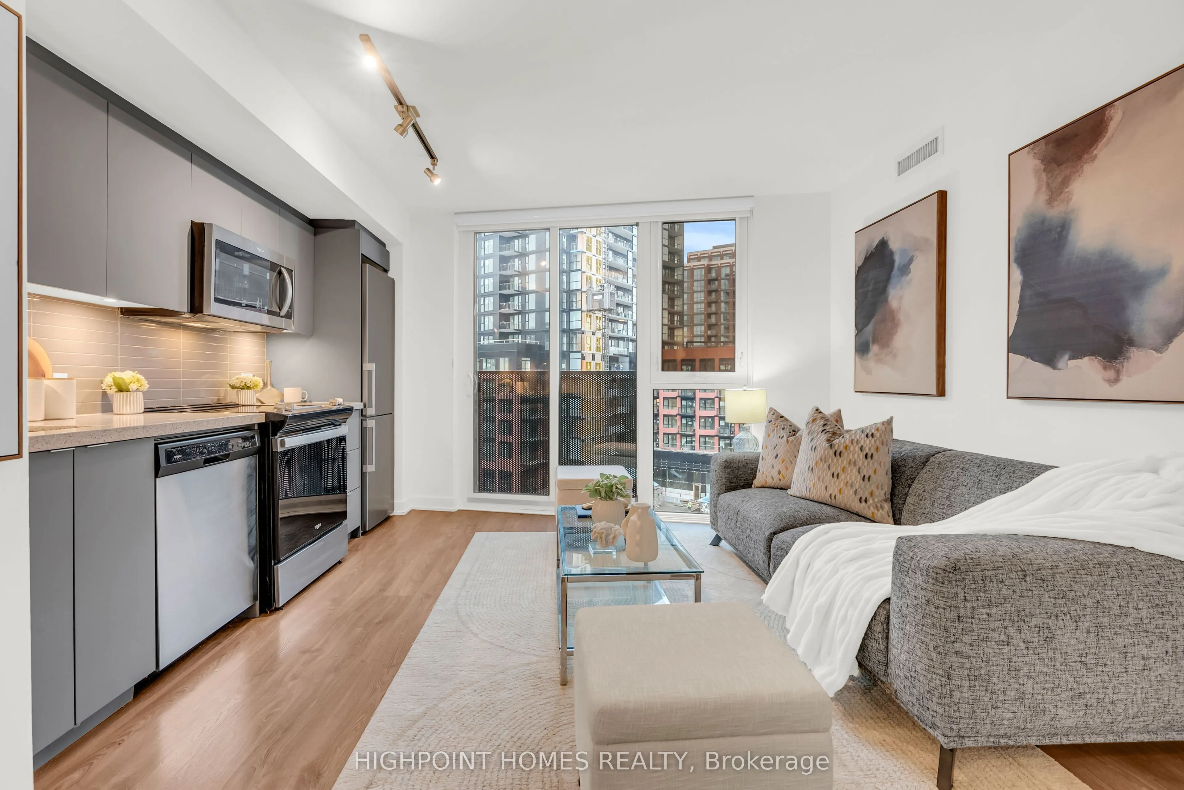 30 Tretti Way #610