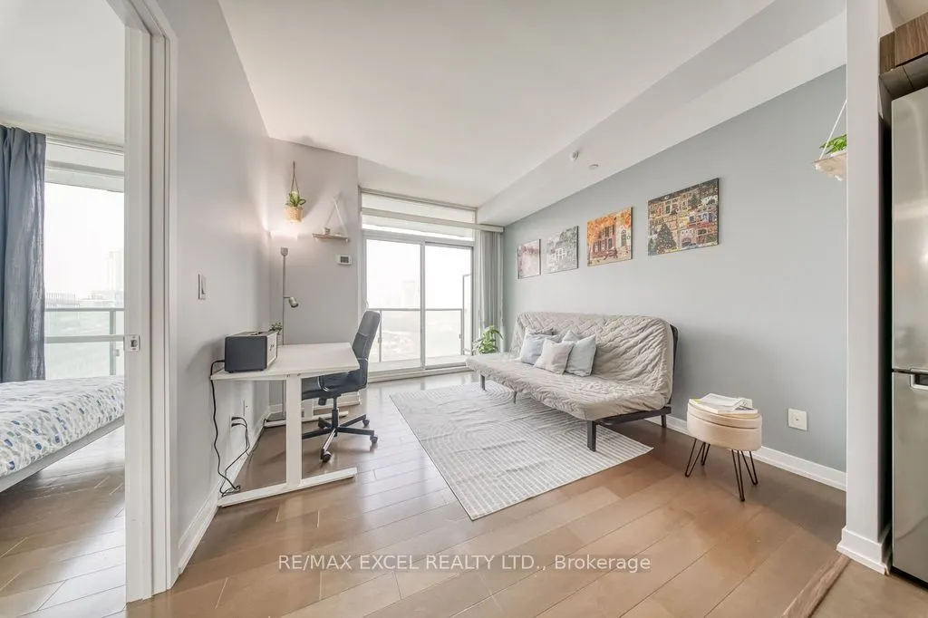 170 Fort York Boulevard #1301