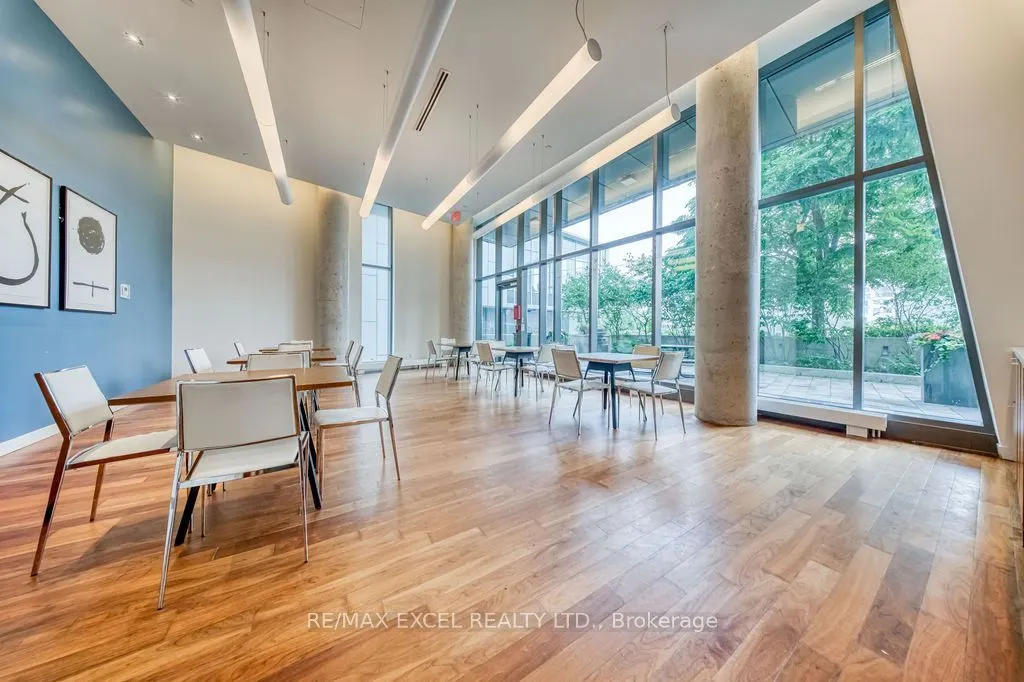 170 Fort York Boulevard #1301