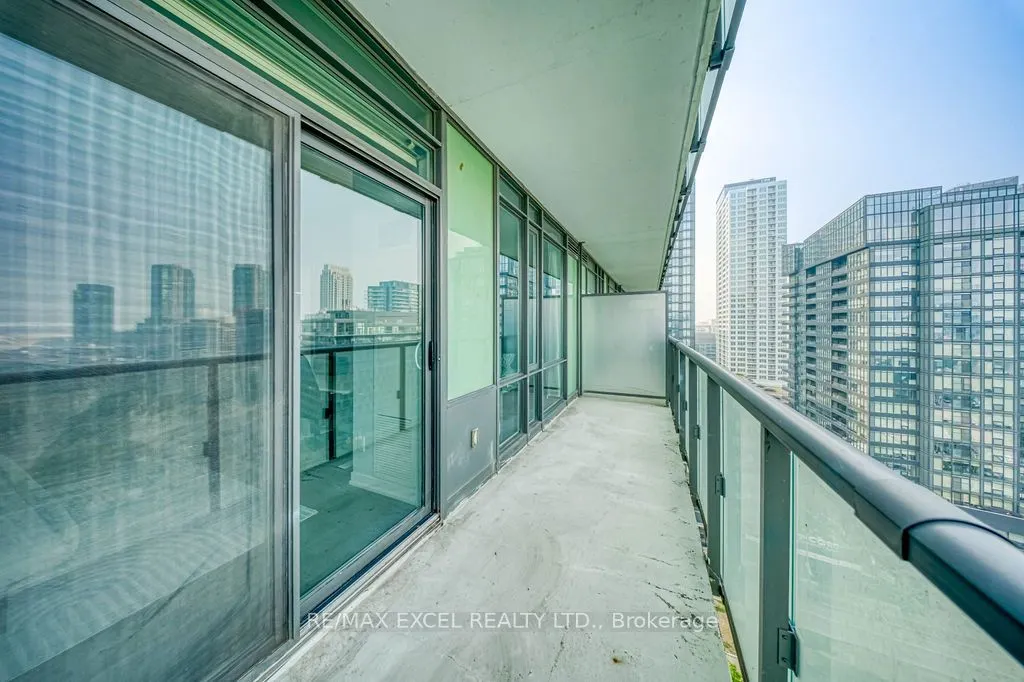 170 Fort York Boulevard #1301