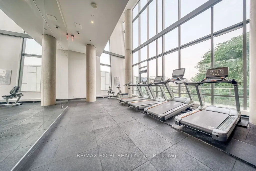 170 Fort York Boulevard #1301