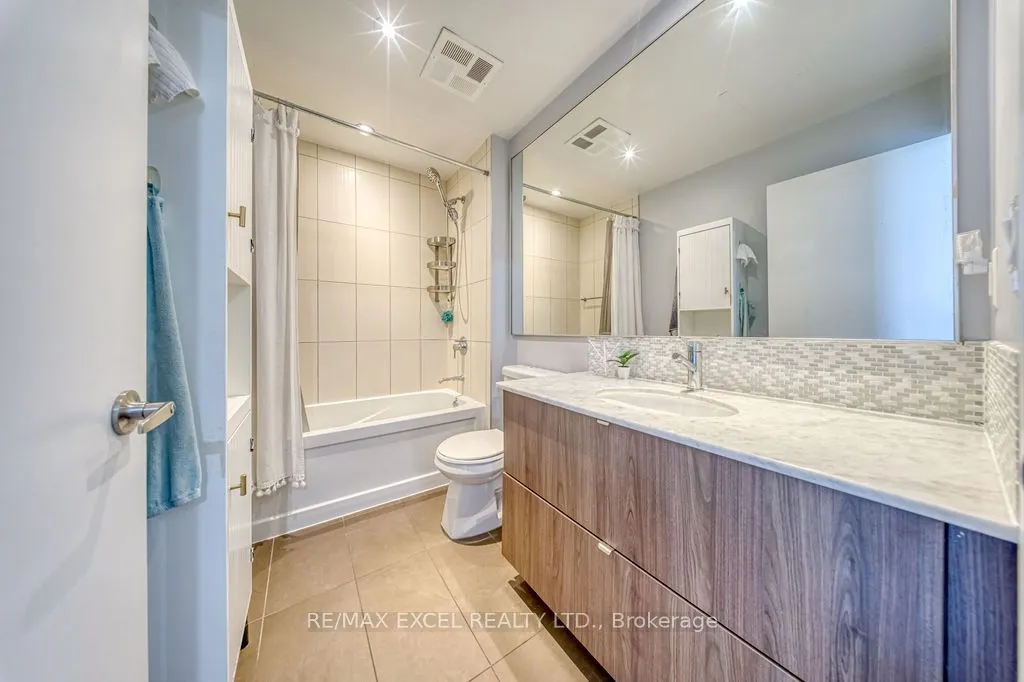 170 Fort York Boulevard #1301
