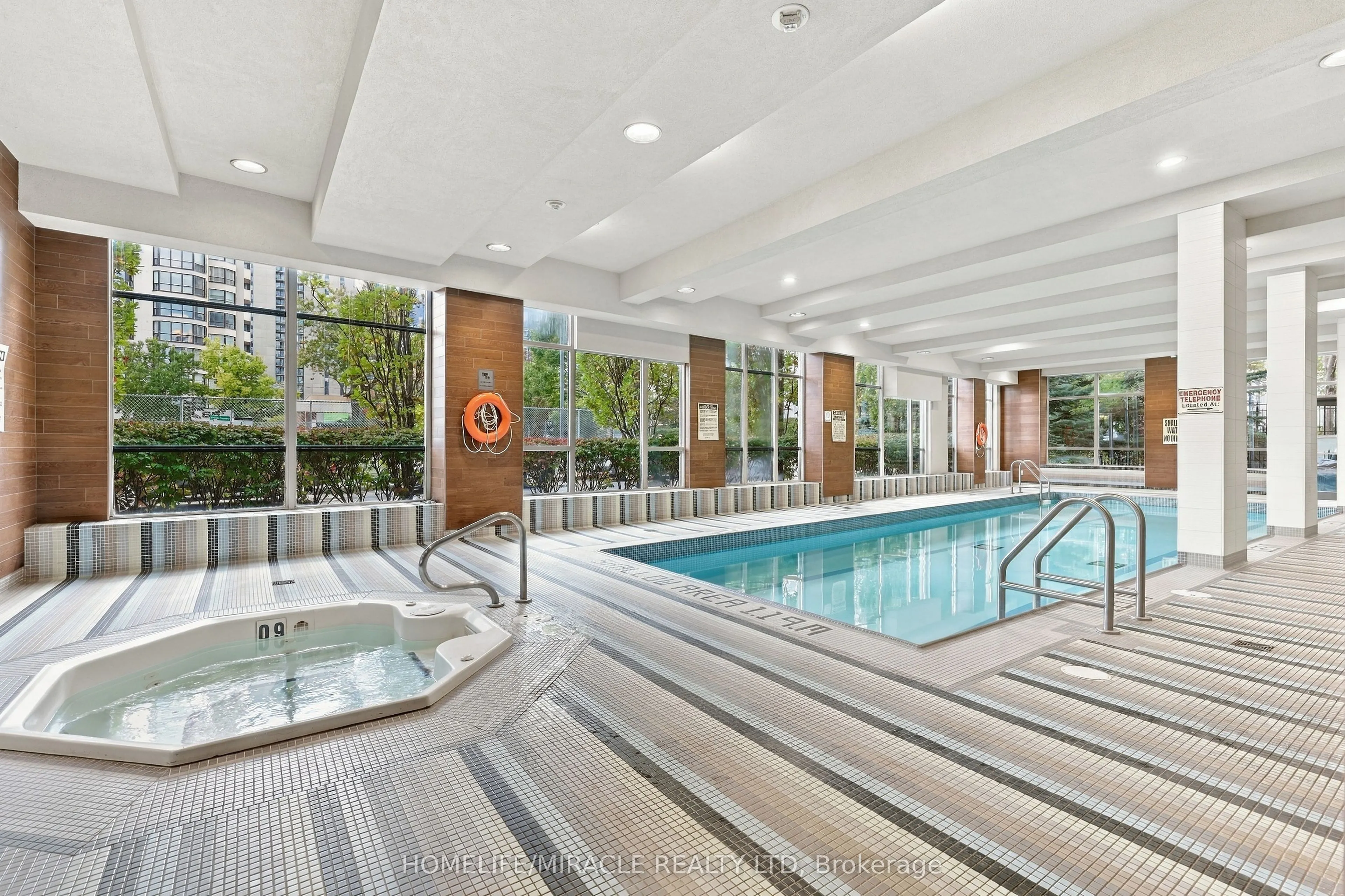 35 Hollywood Avenue #102