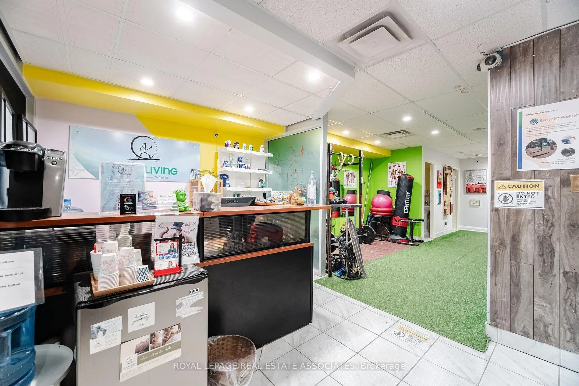 799 Bloor Street W