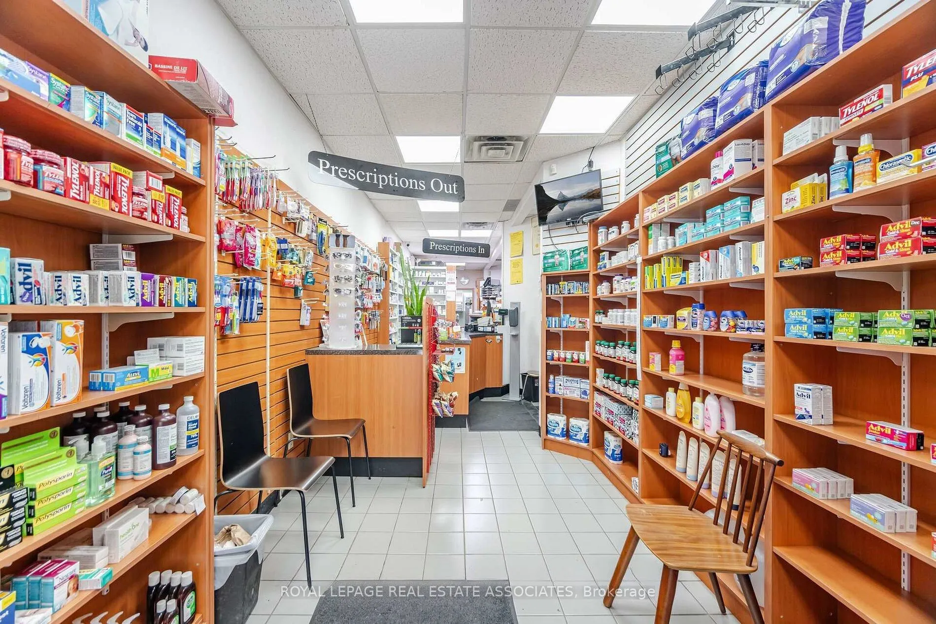 799 Bloor Street W