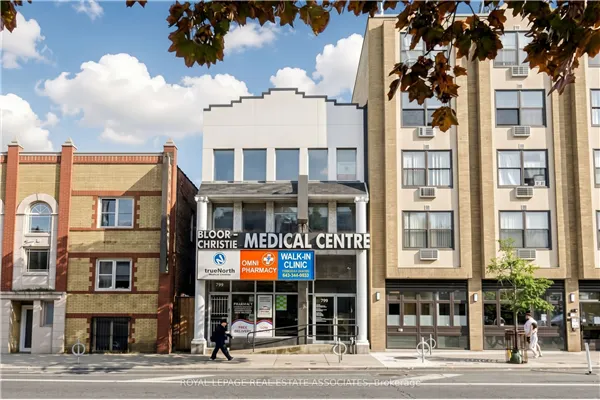 799 Bloor Street W