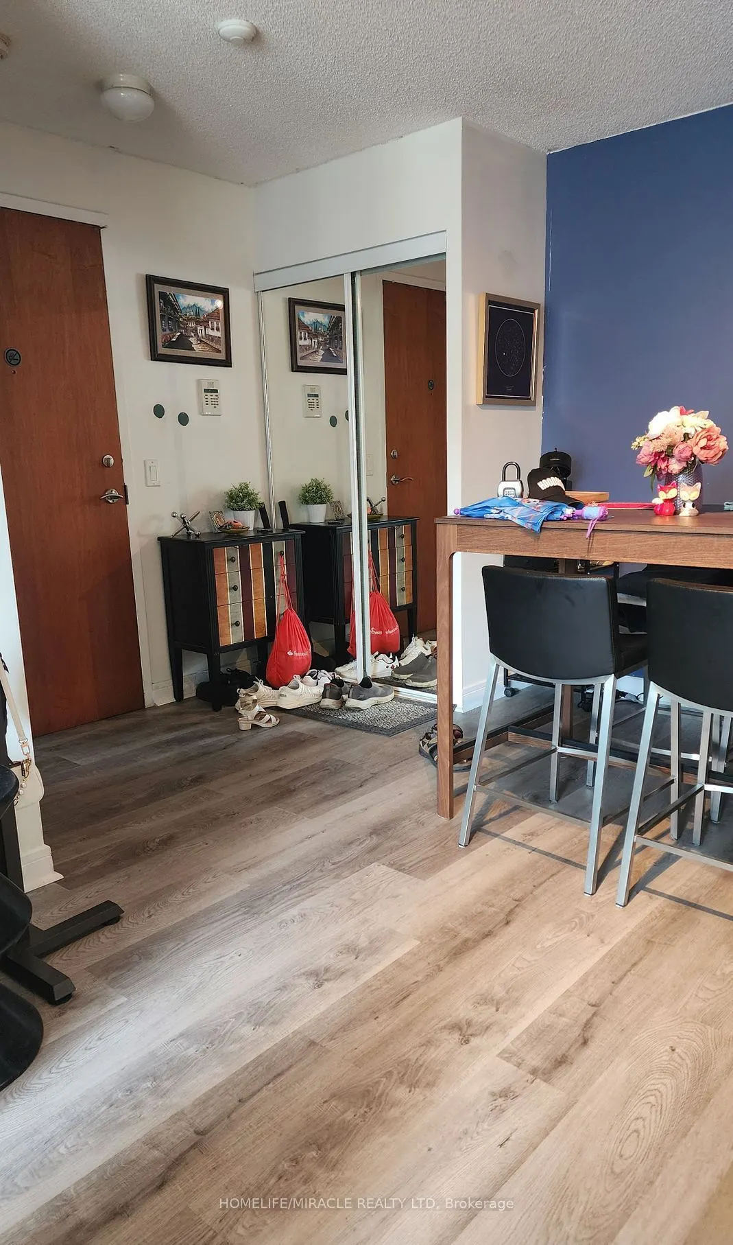 31 Bales Avenue #210