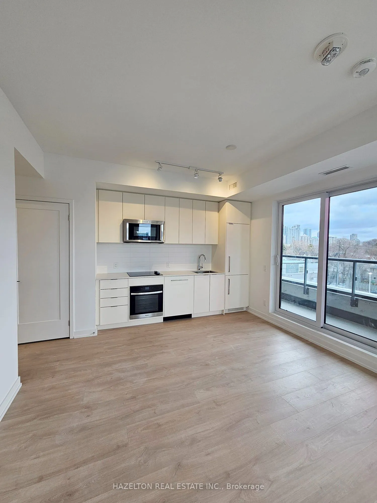 181 Sheppard Avenue E #406