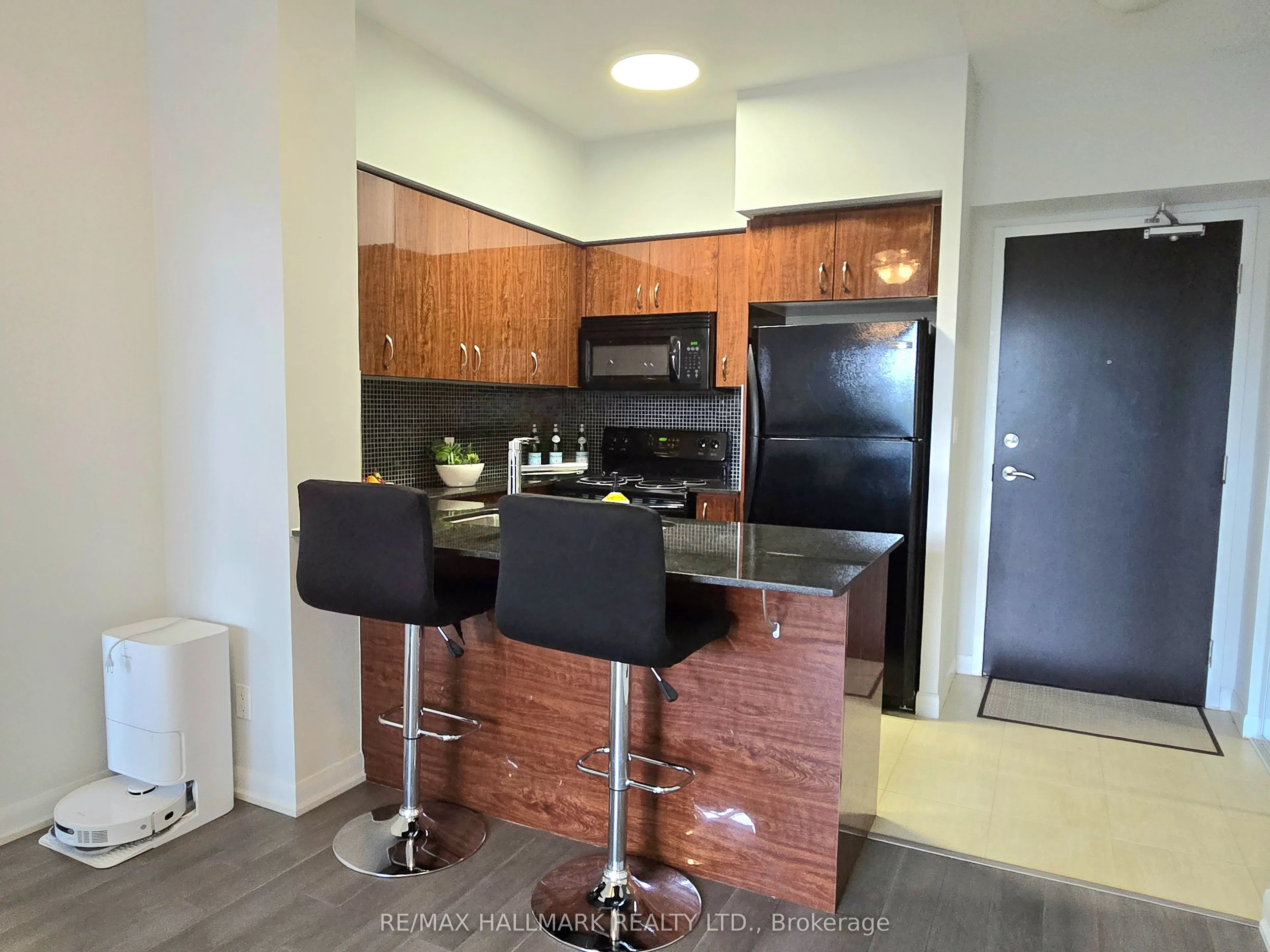 5791 Yonge Street #307