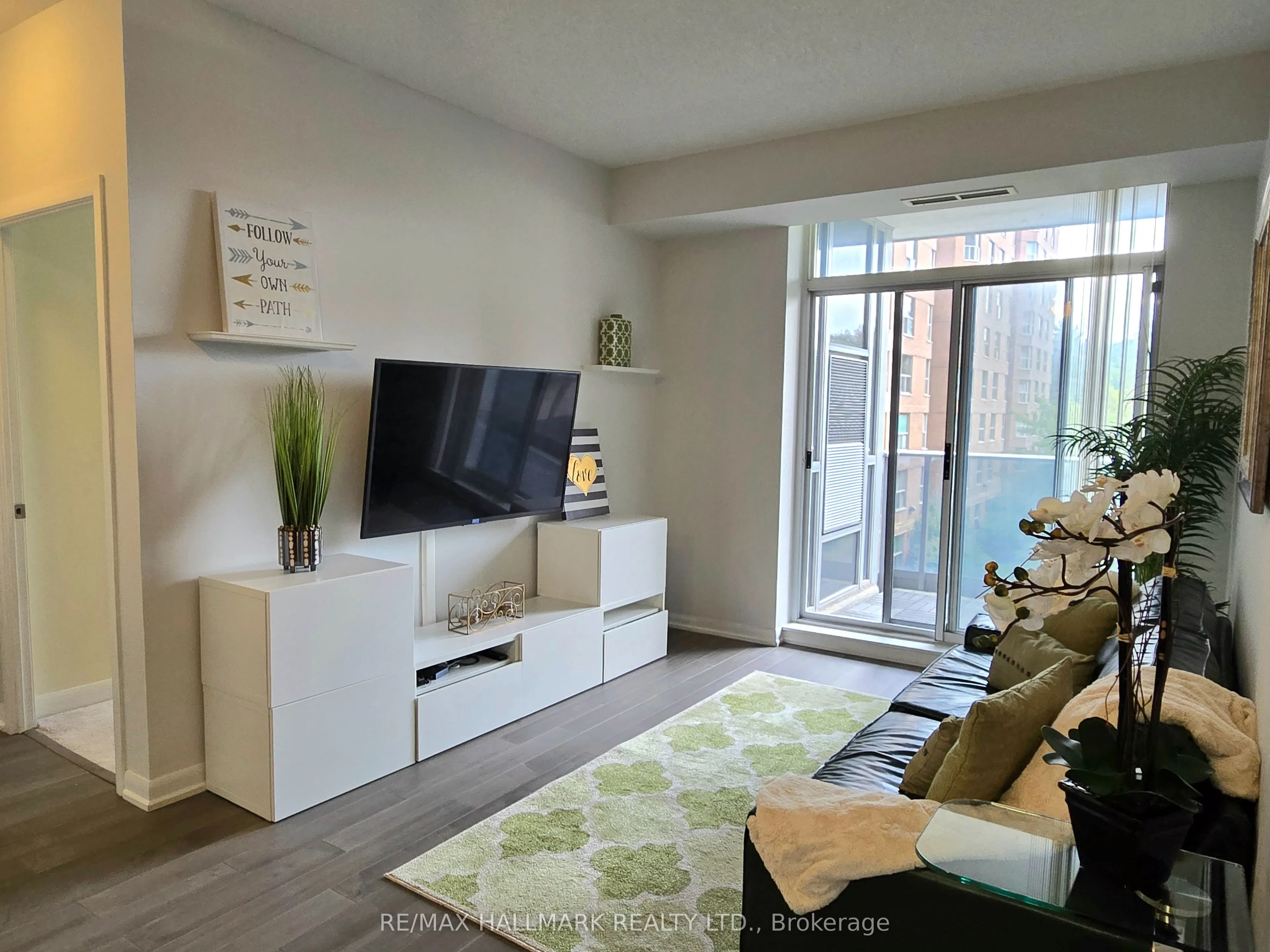 5791 Yonge Street #307