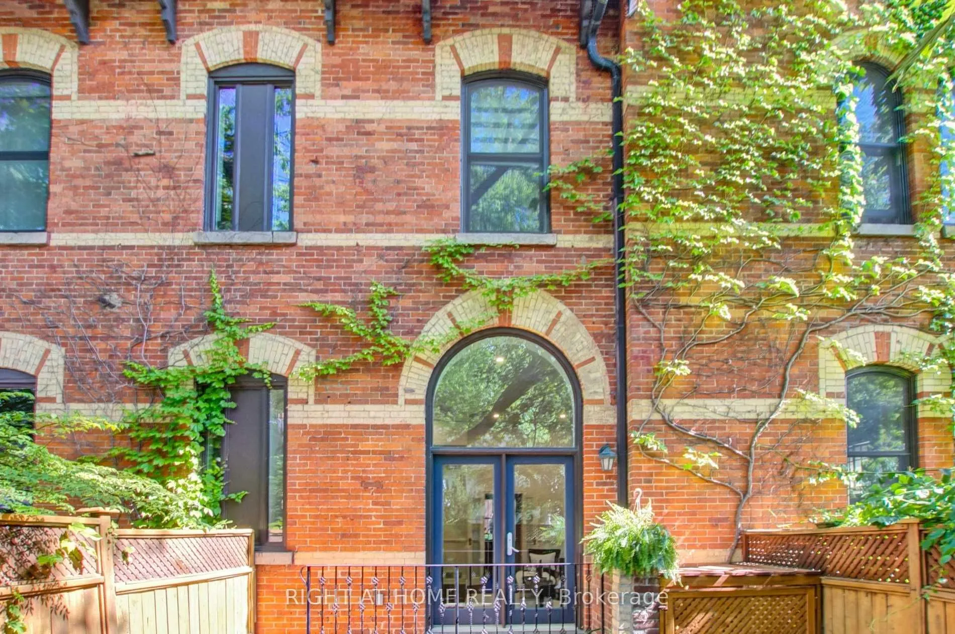 41 Spruce Street #2