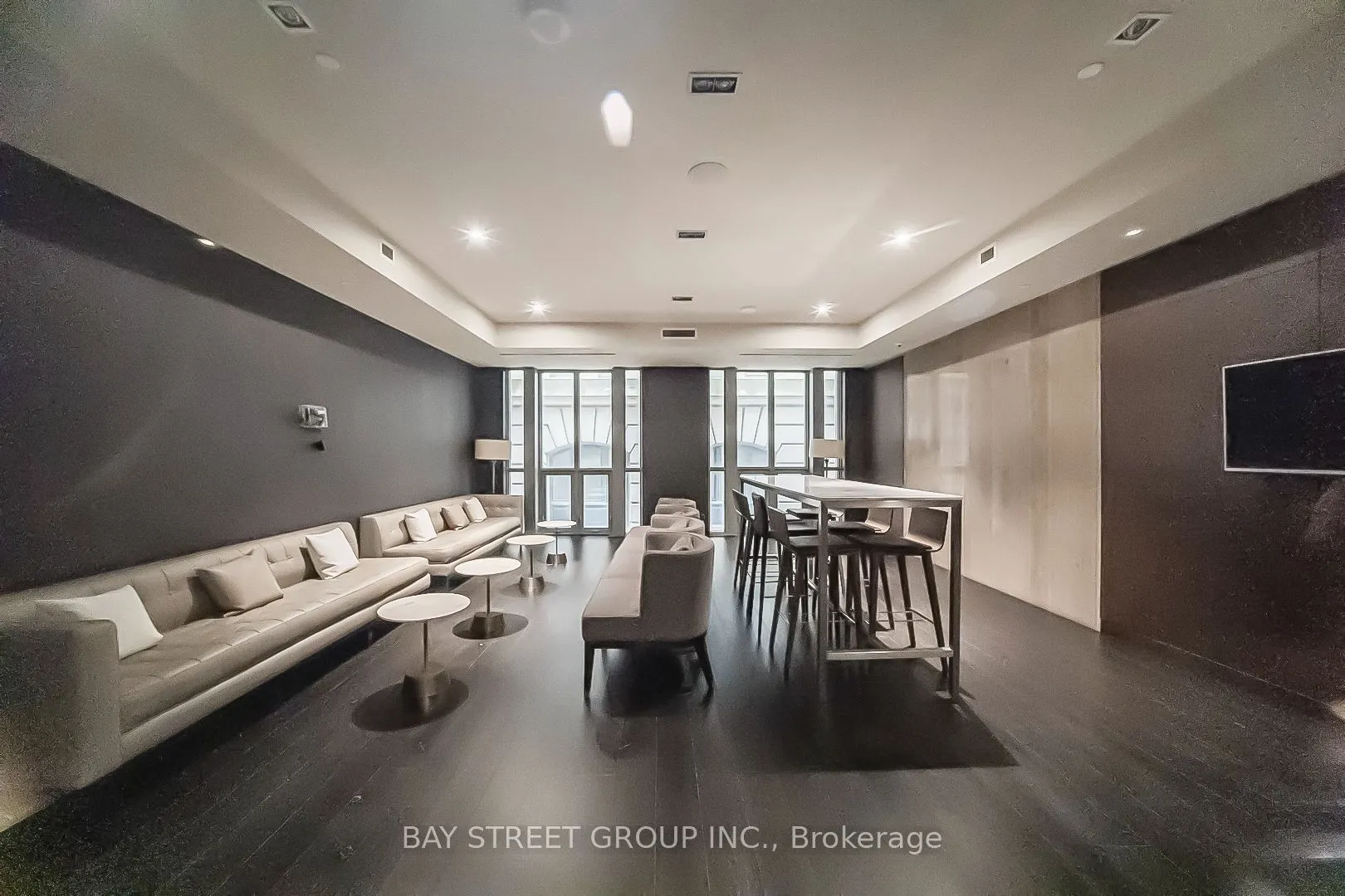 70 Temperance Street #712