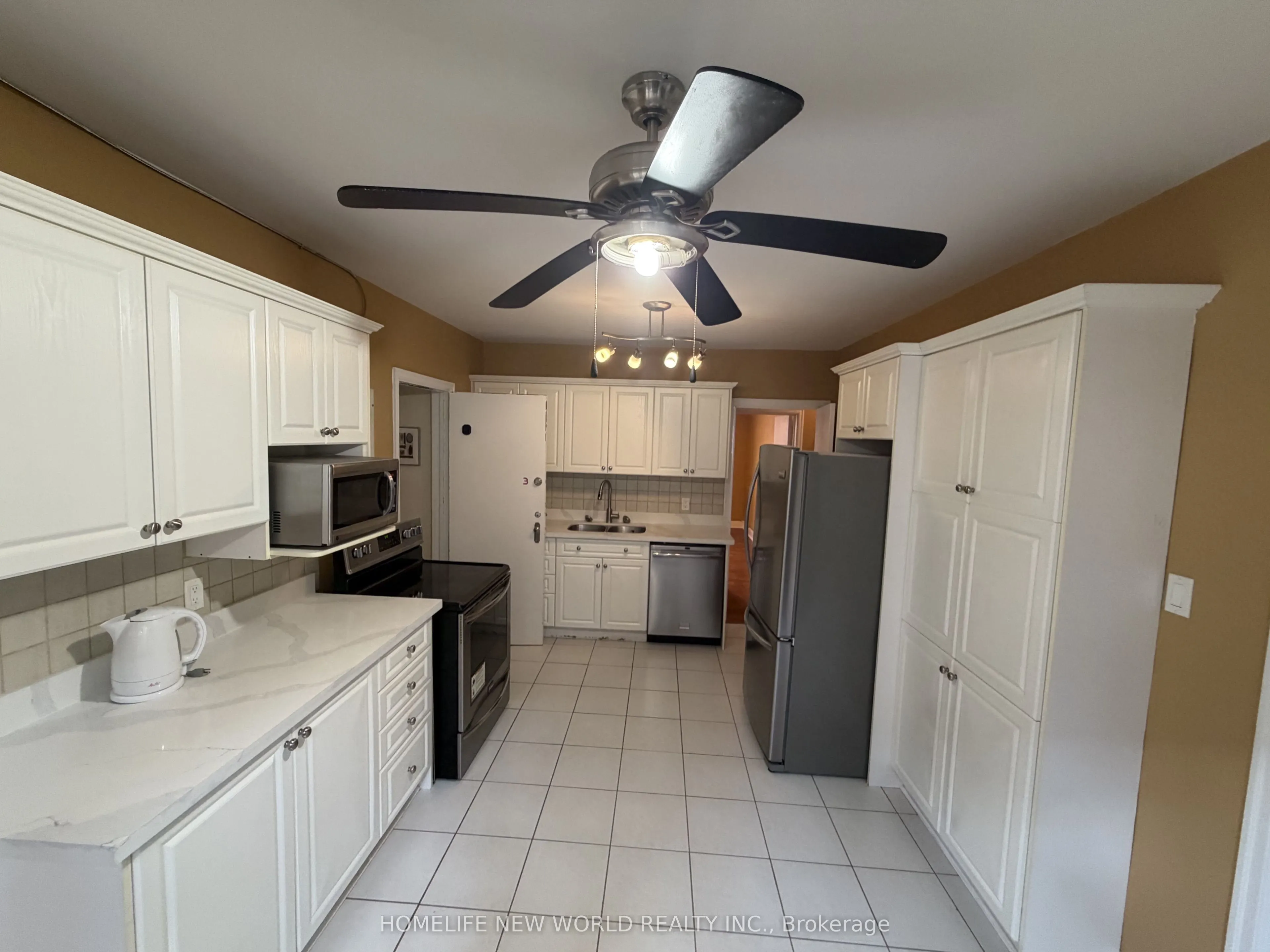1217 Avenue Road #3
