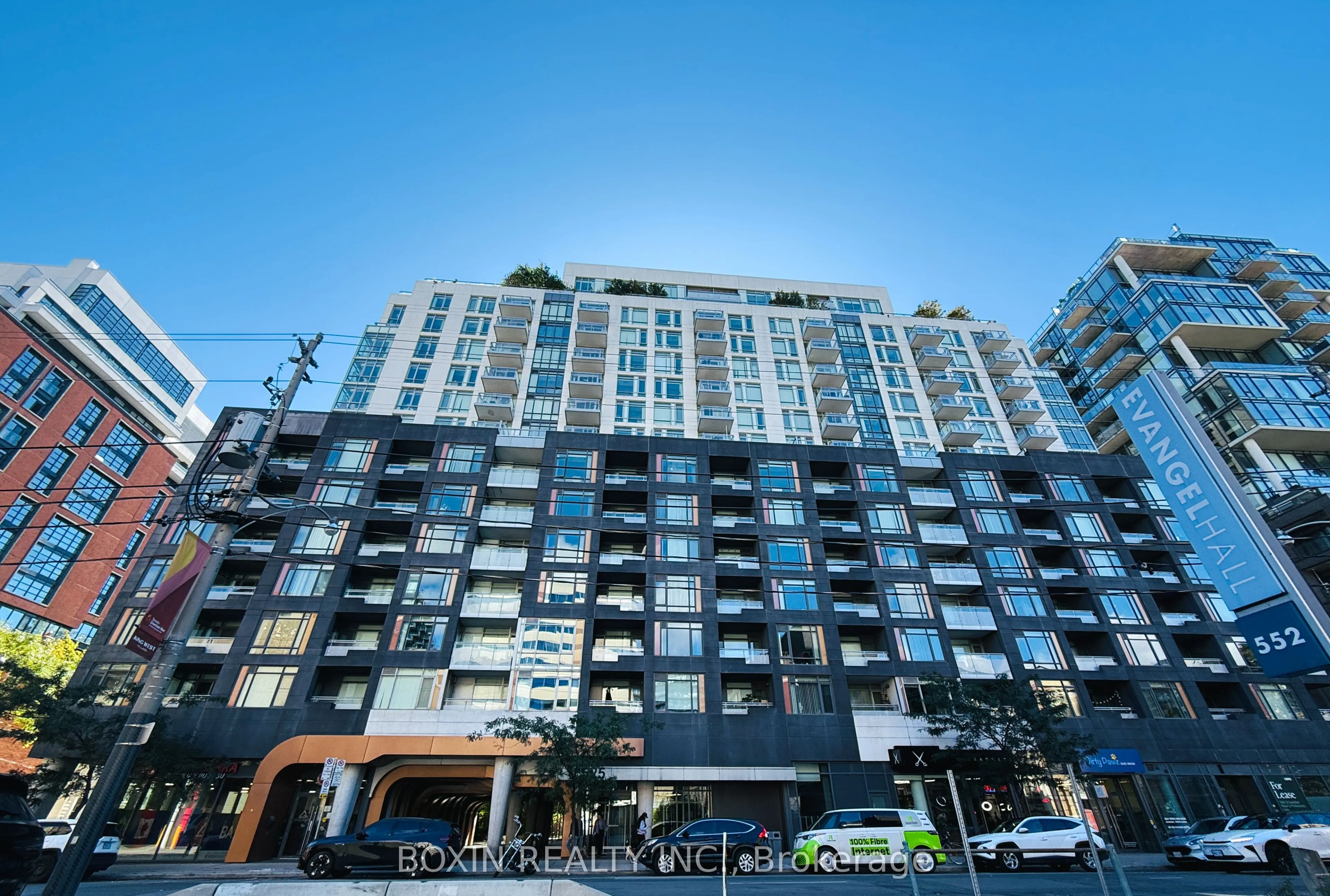 525 Adelaide Street W #716