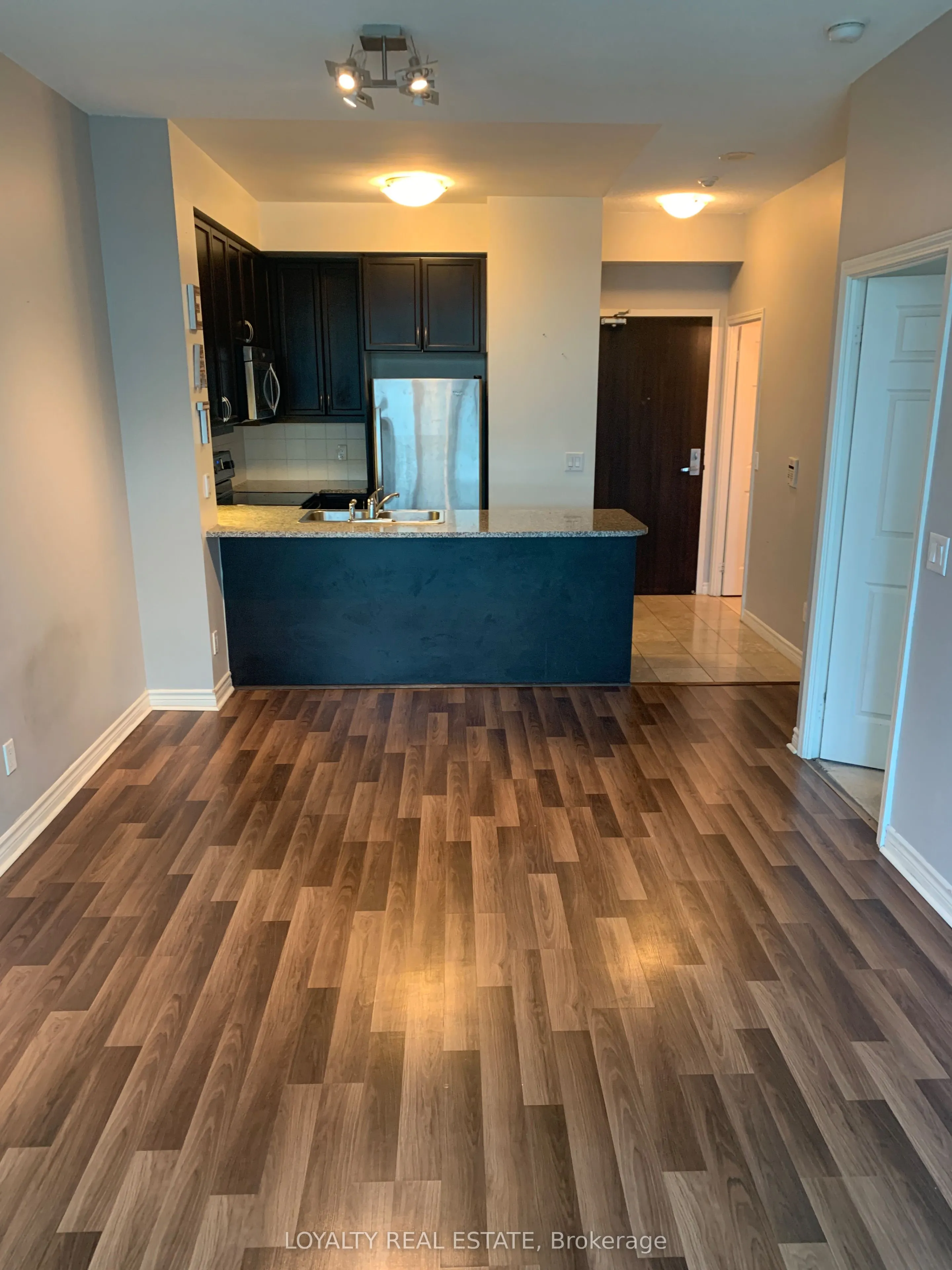 19 Grand Trunk Crescent #309