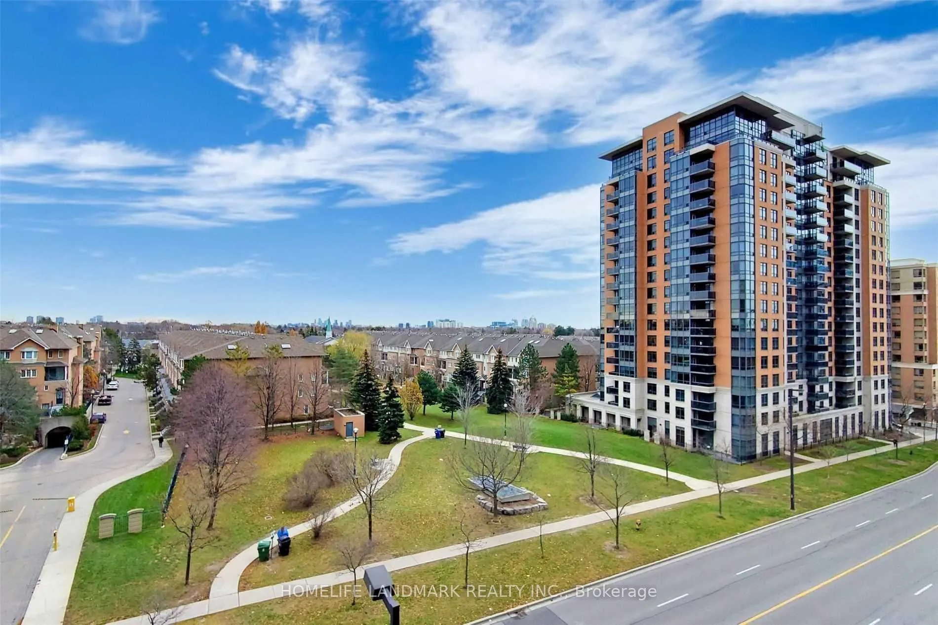 10 Northtown Way #501