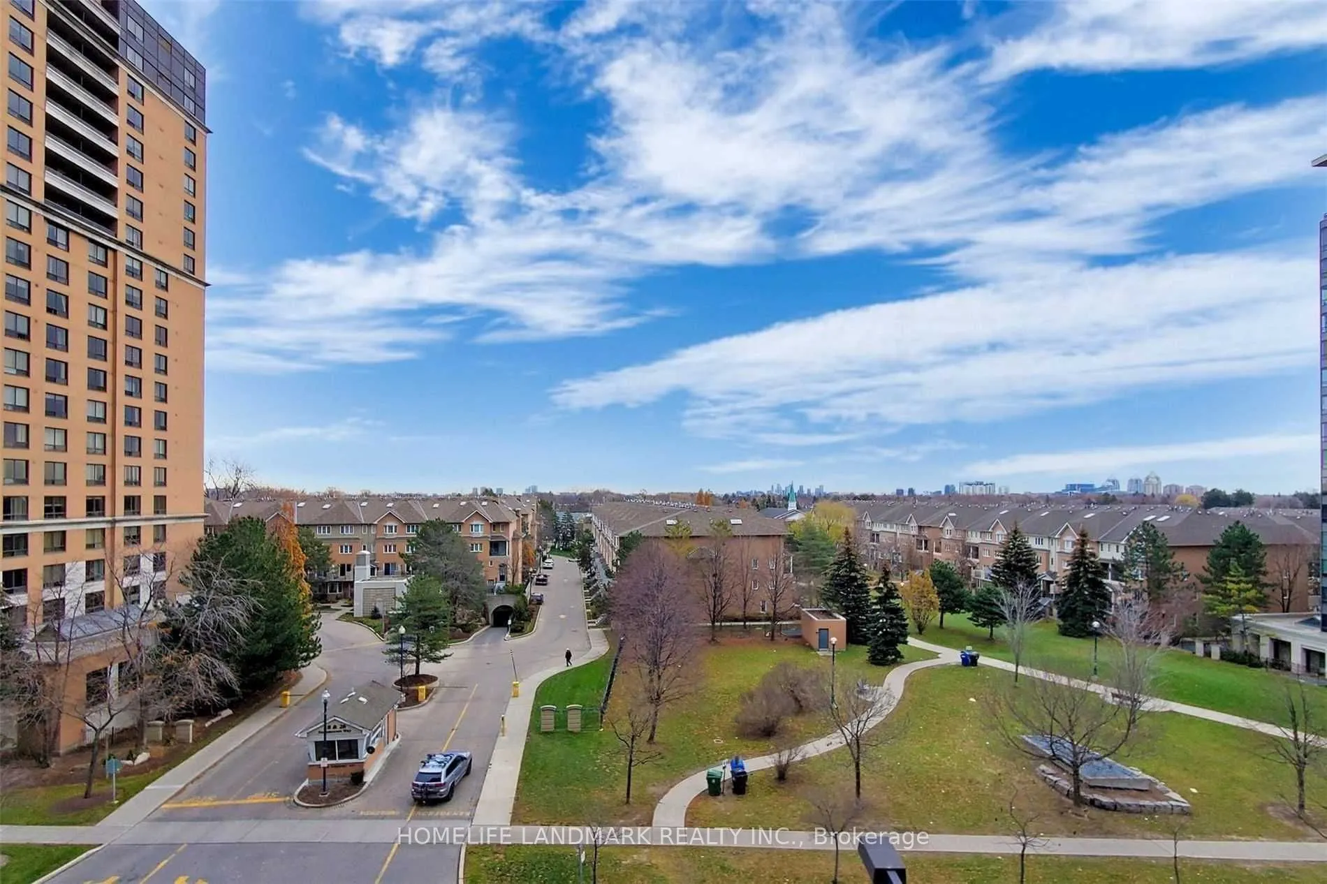 10 Northtown Way #501