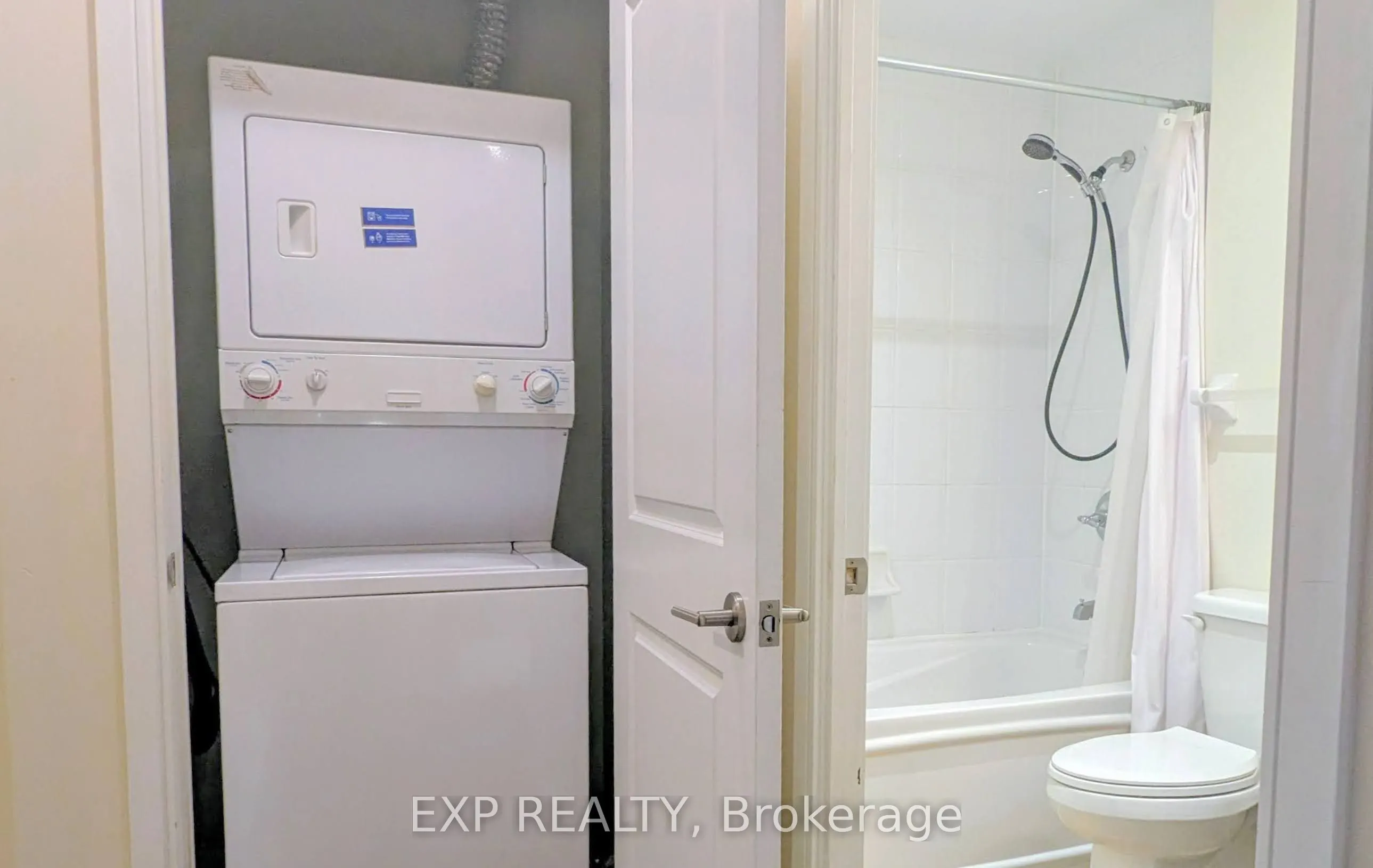 18 Yorkville Avenue #209
