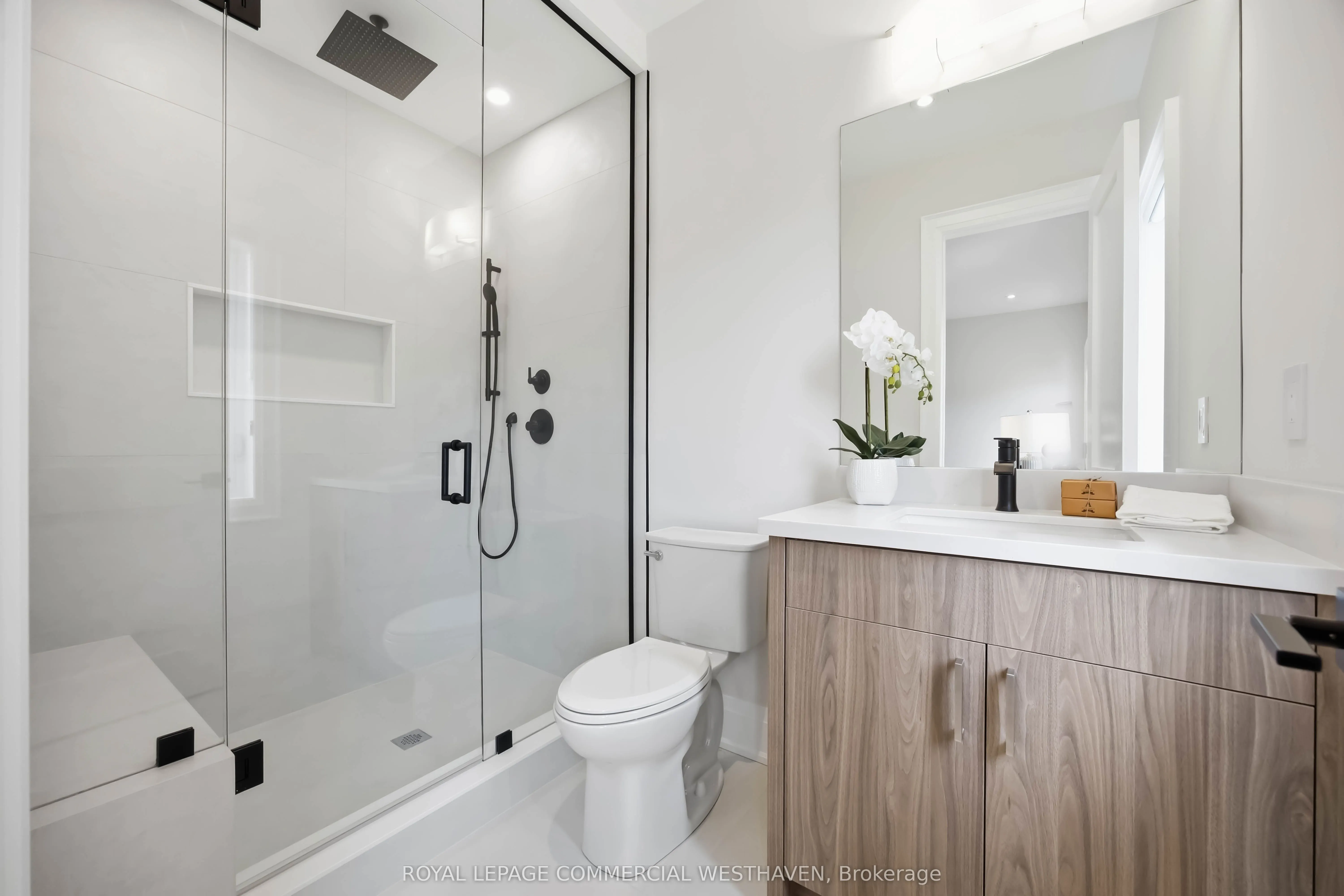 98 Charleswood Drive