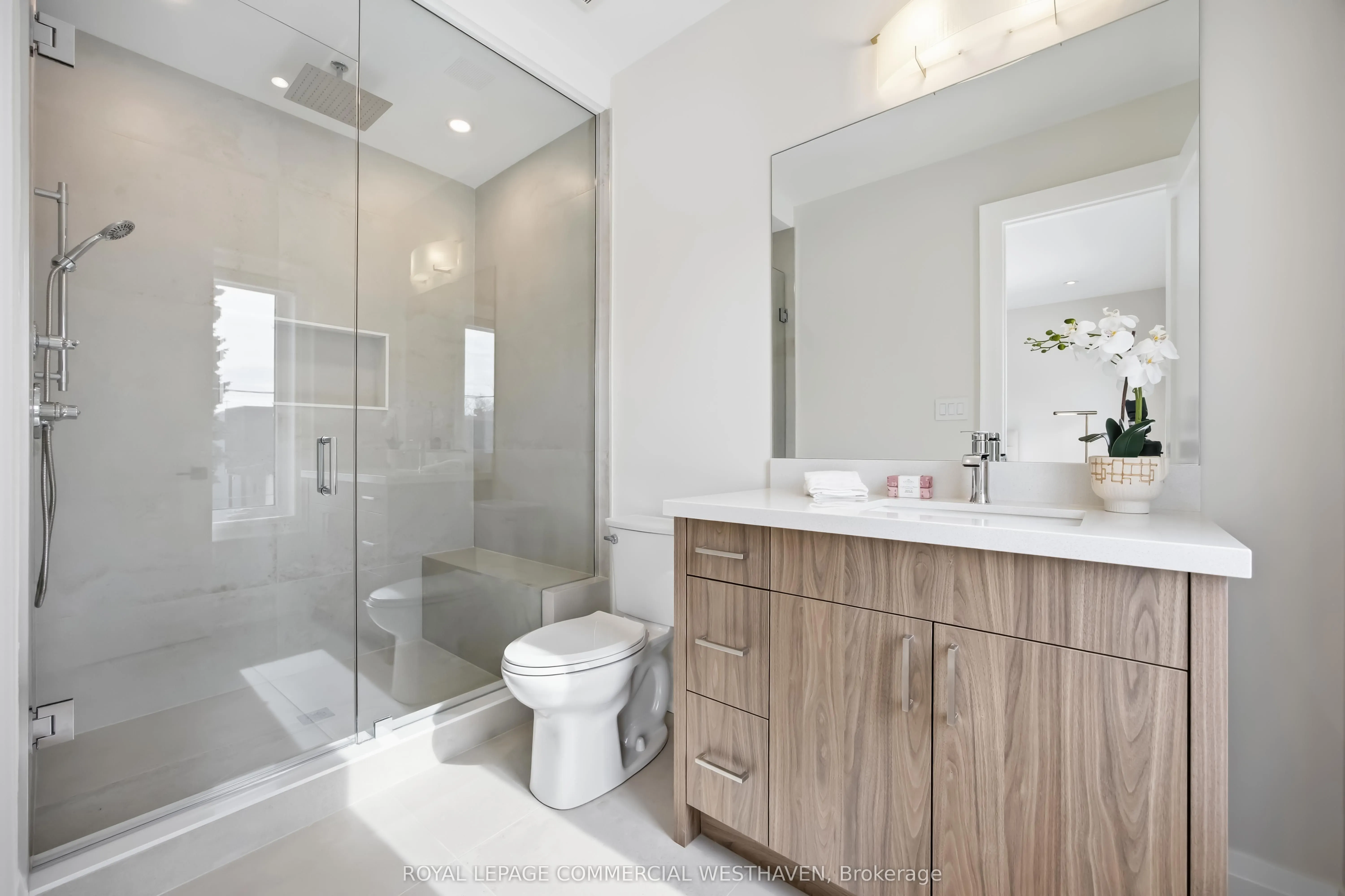 98 Charleswood Drive