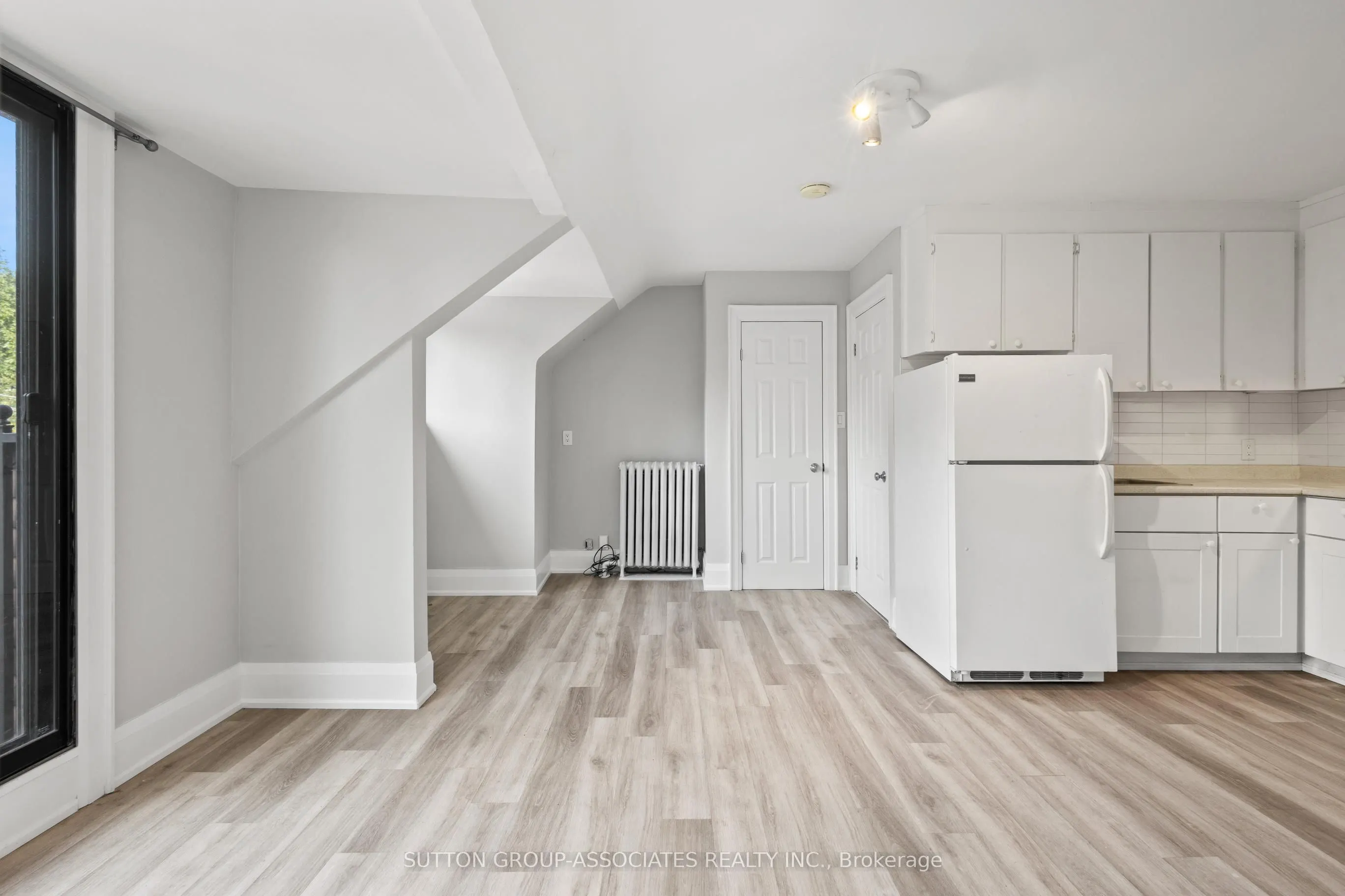 415 Brunswick Avenue