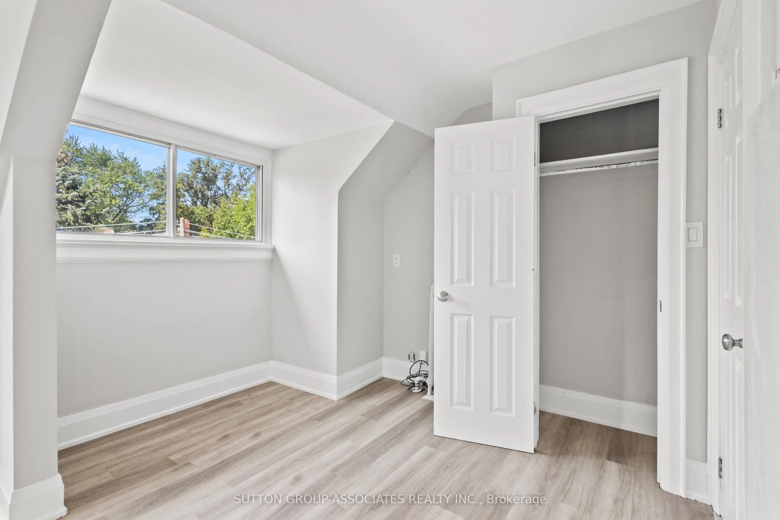 415 Brunswick Avenue