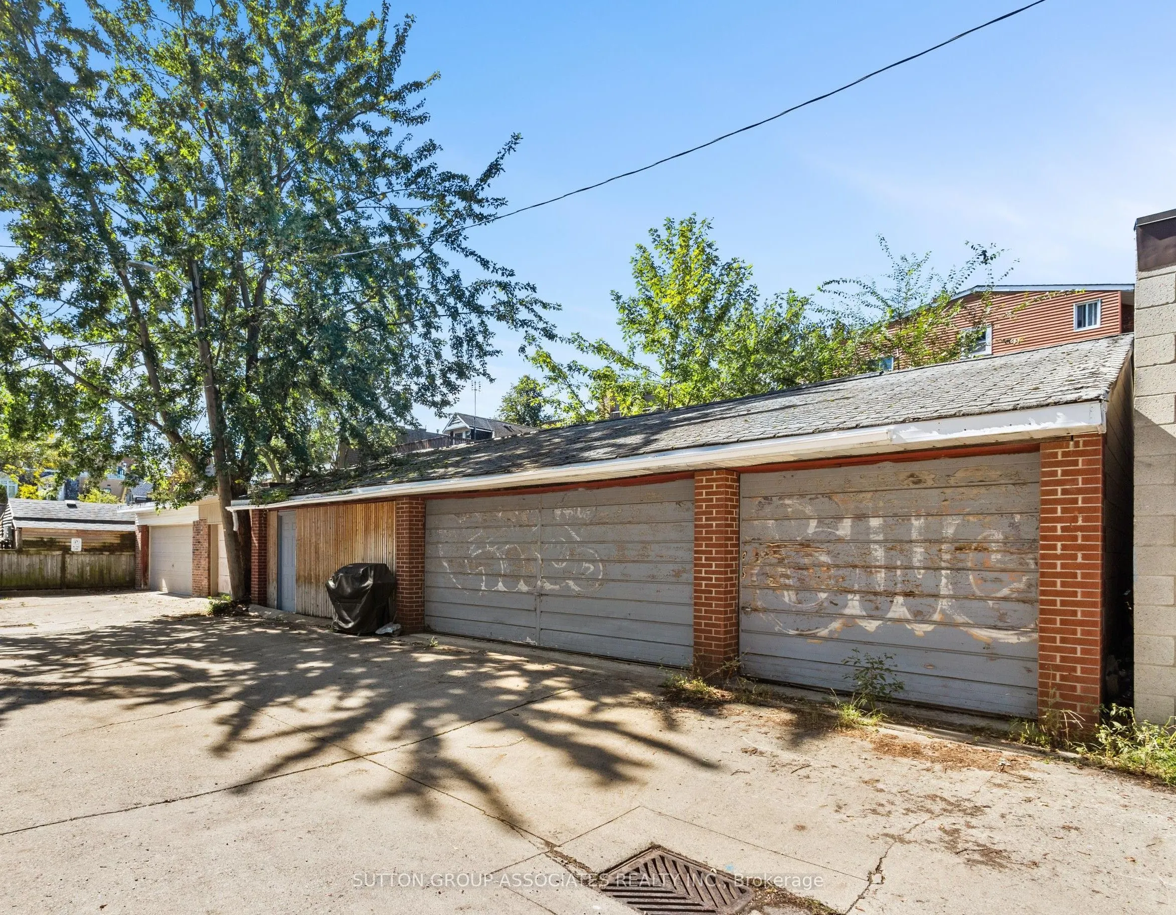 415 Brunswick Avenue