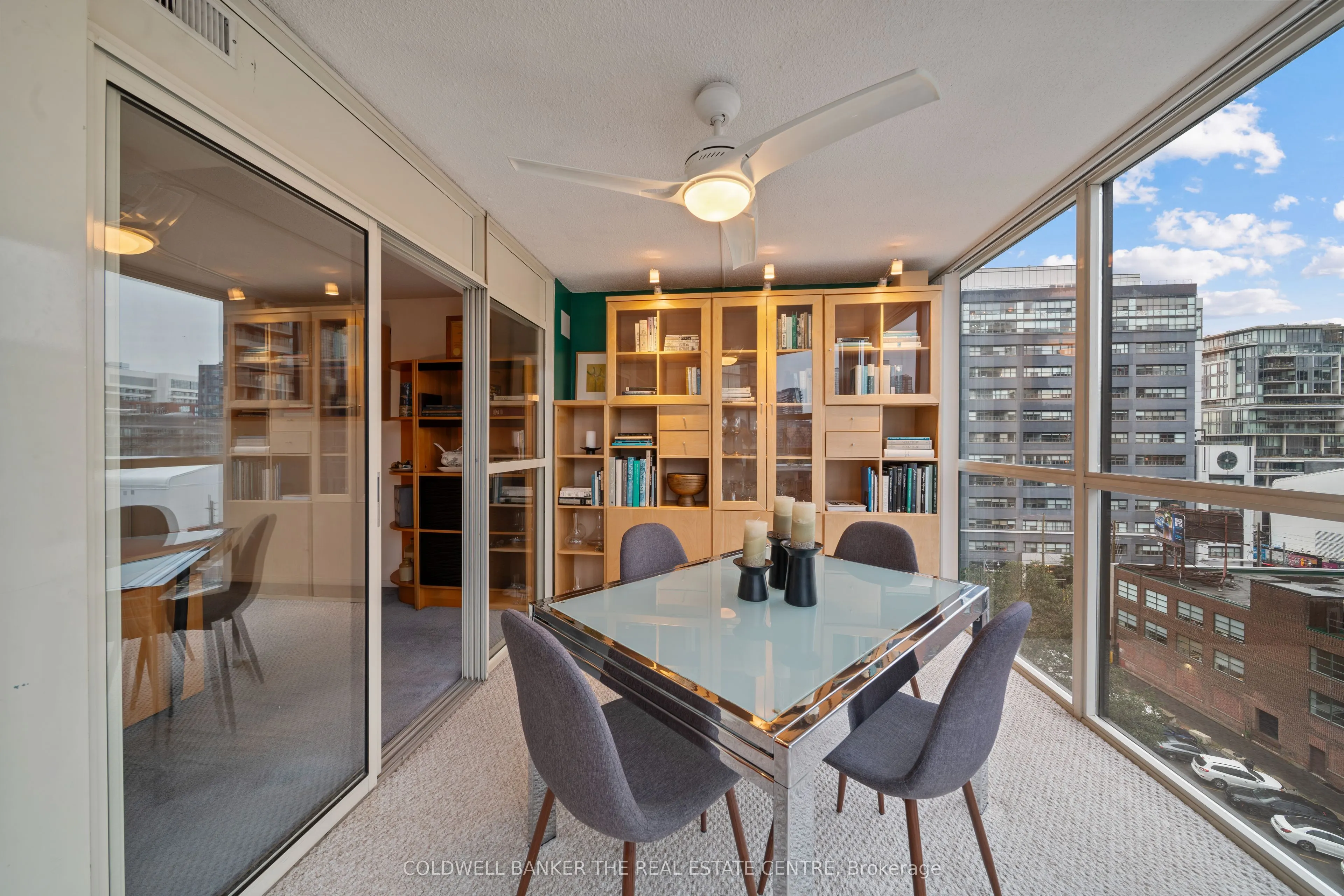 701 King Street W #1007