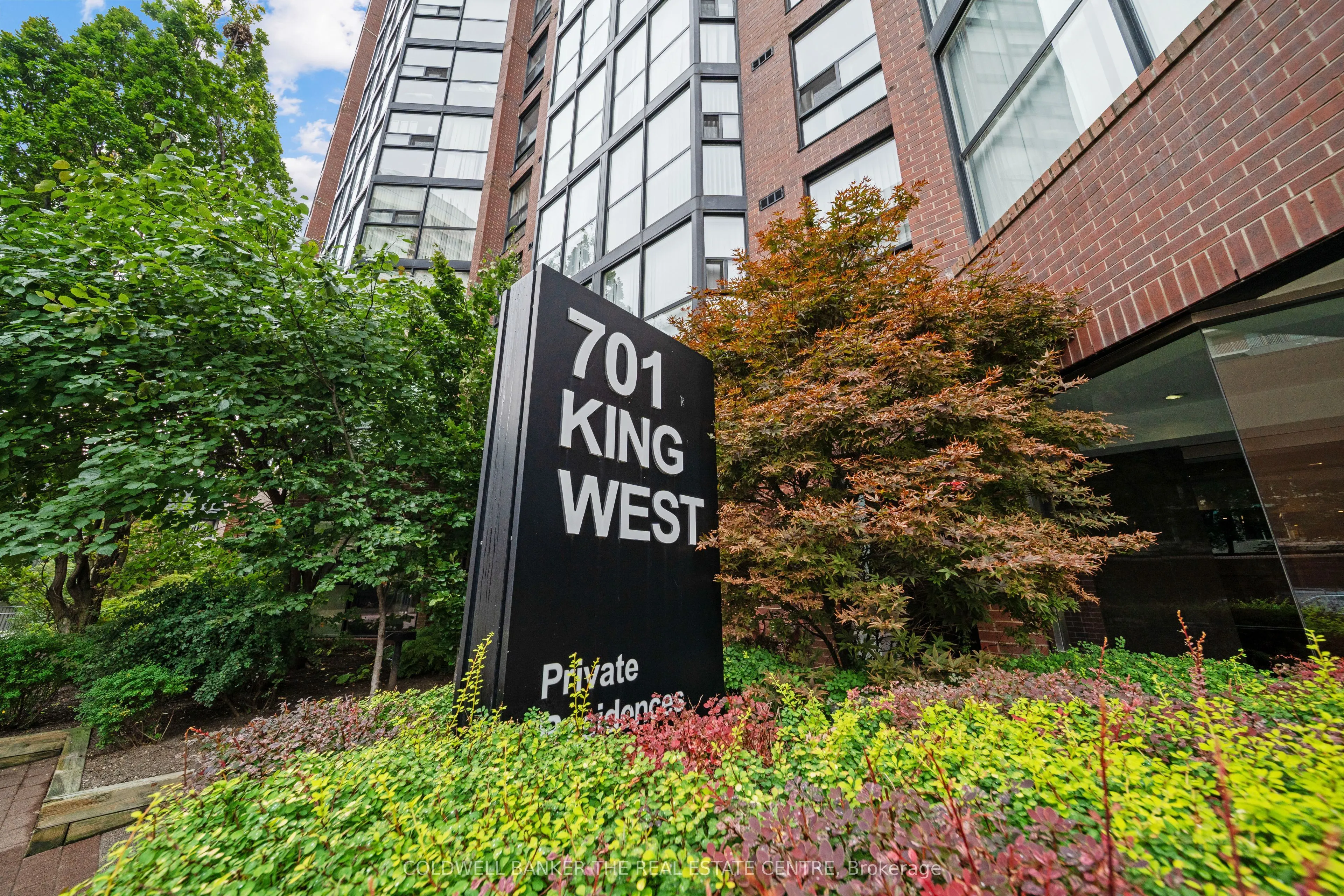 701 King Street W #1007