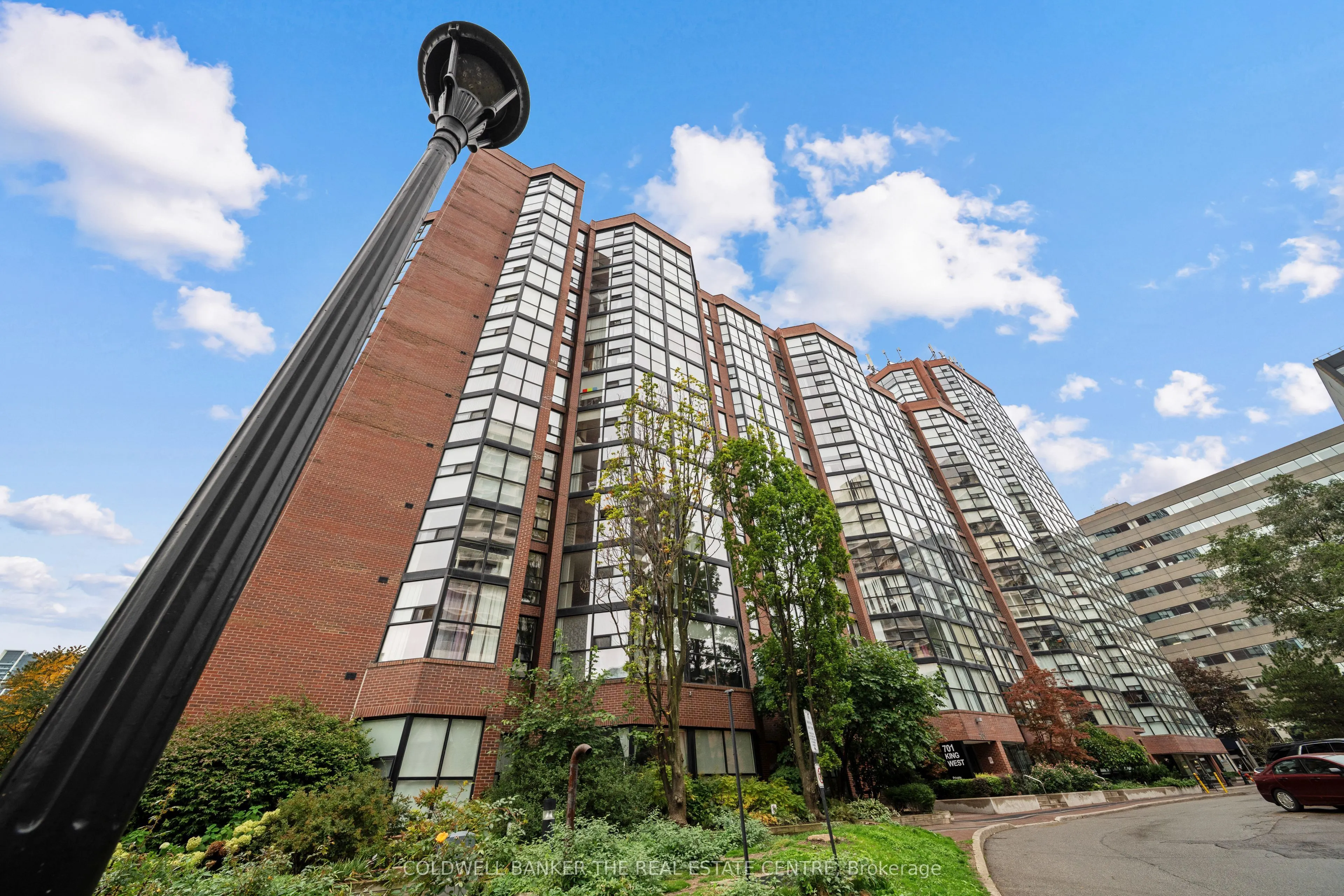 701 King Street W #1007