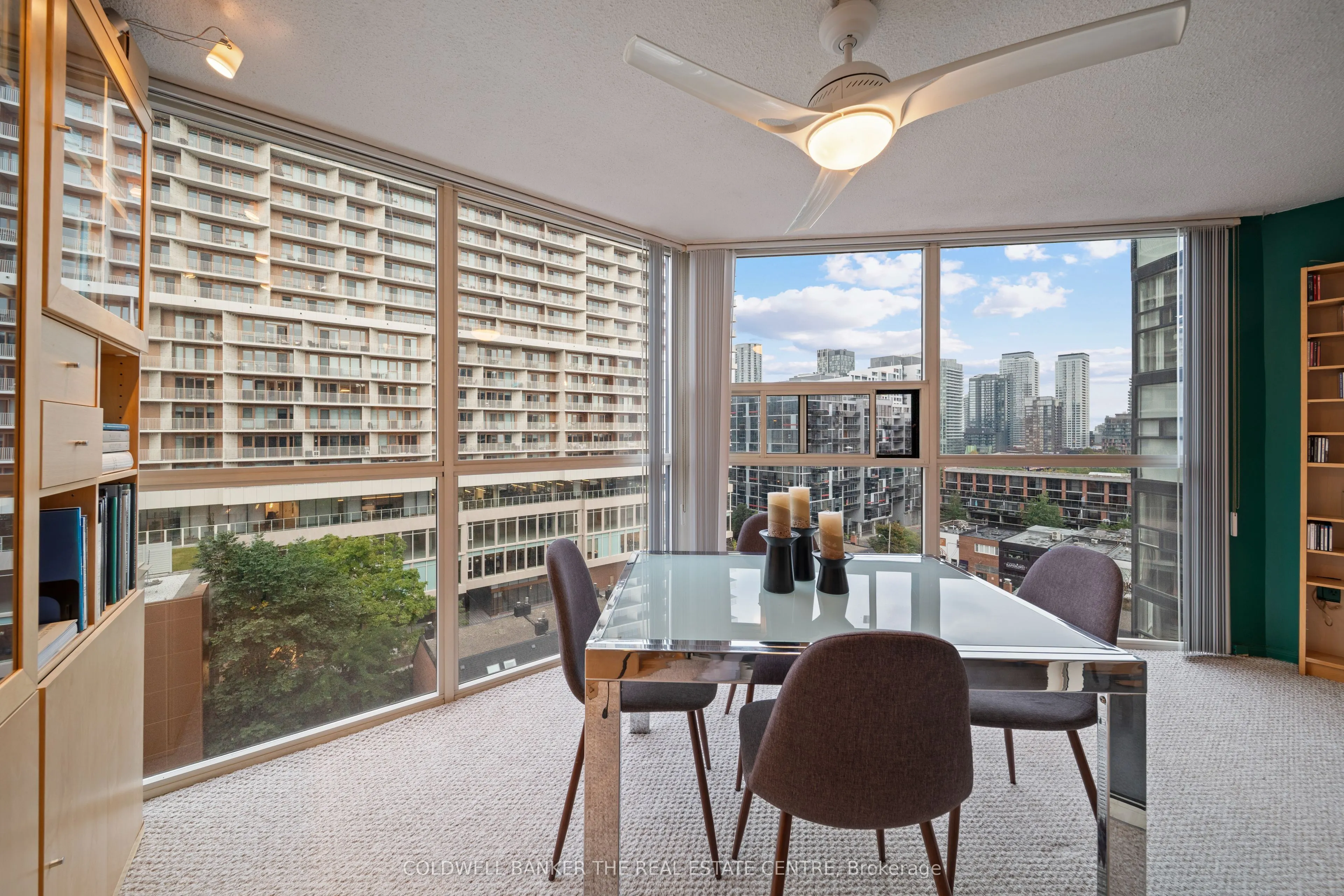 701 King Street W #1007