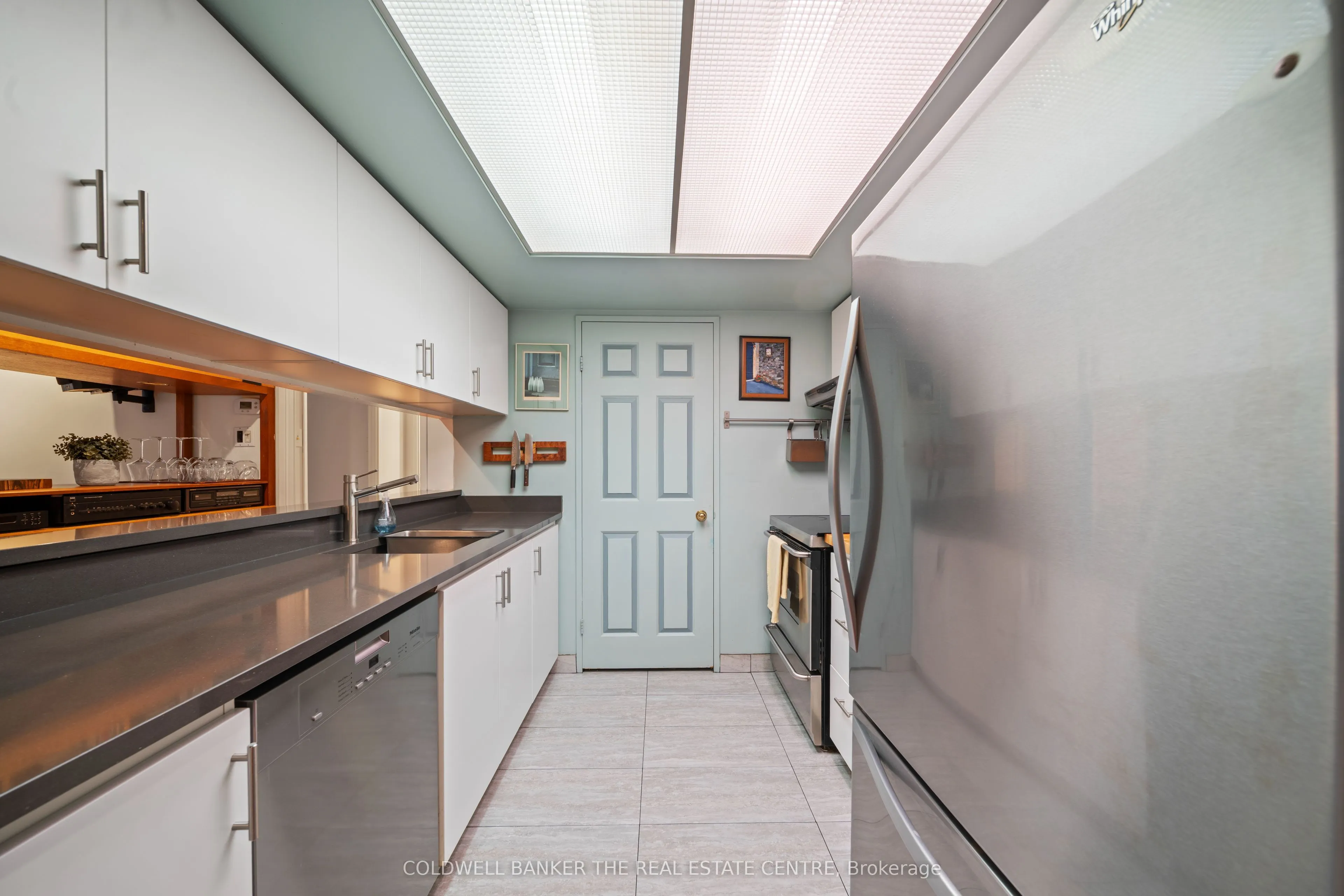 701 King Street W #1007