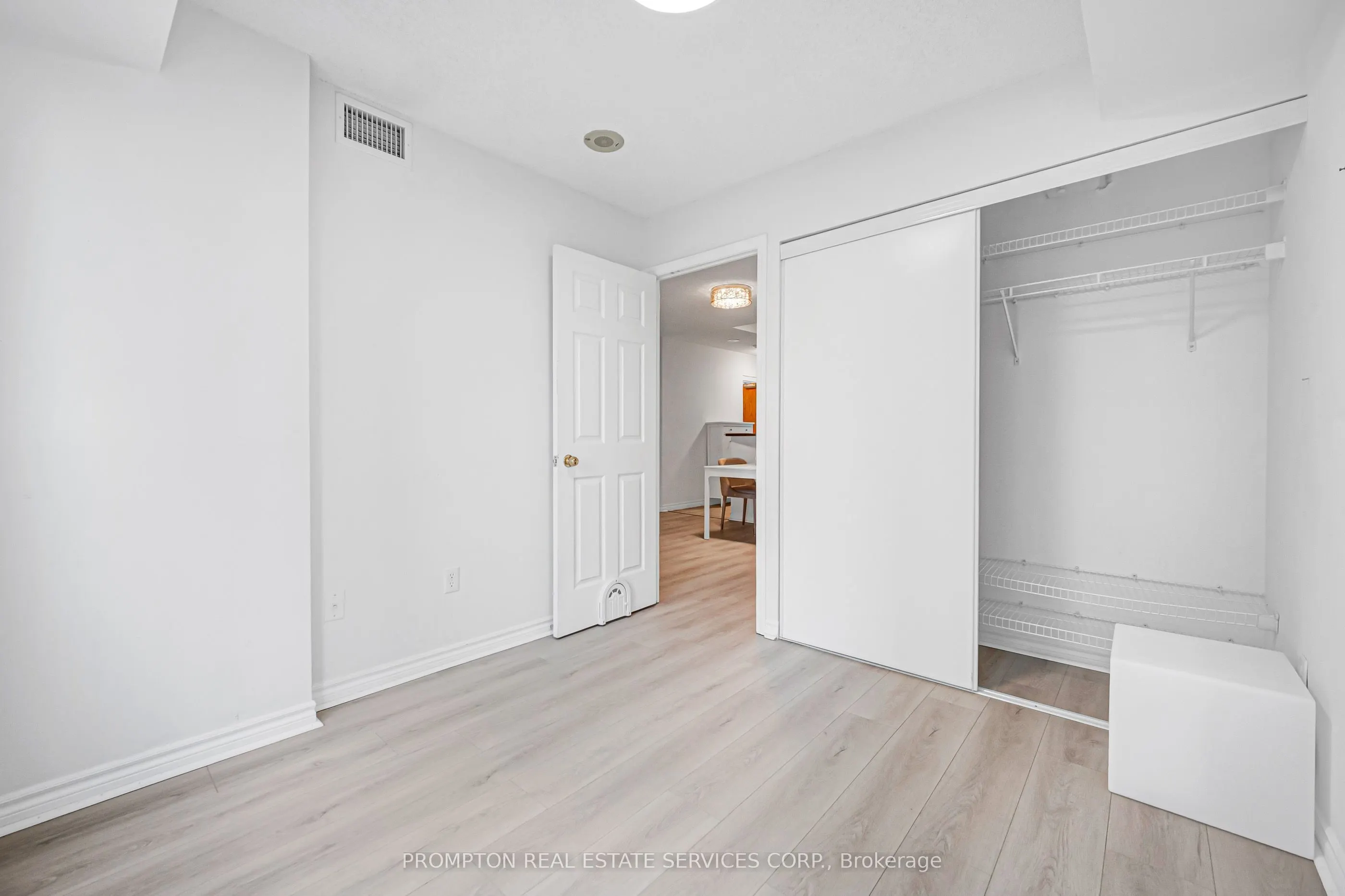 7 Lorraine Drive #807